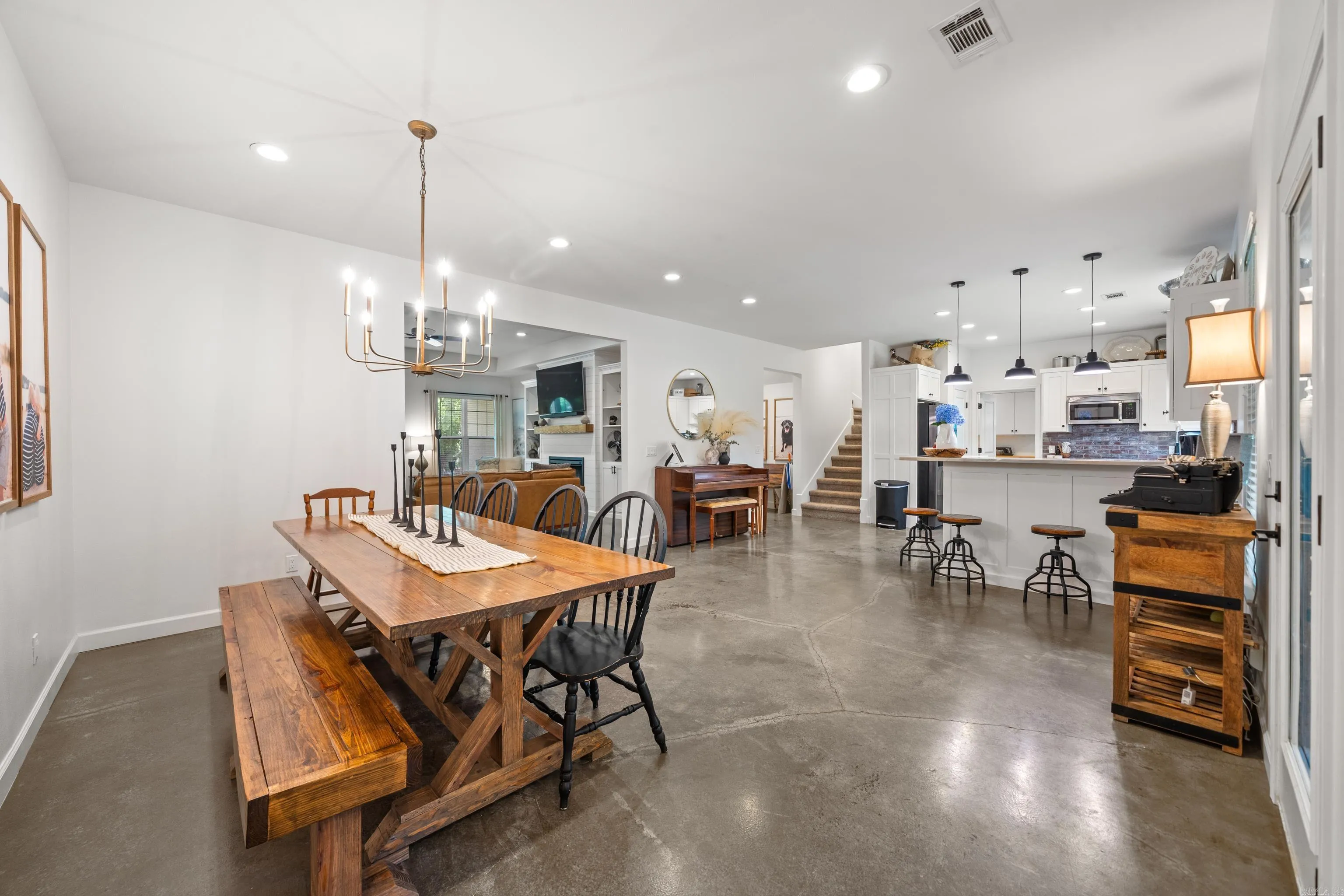 Property at 109  Spencer chase - Image 11