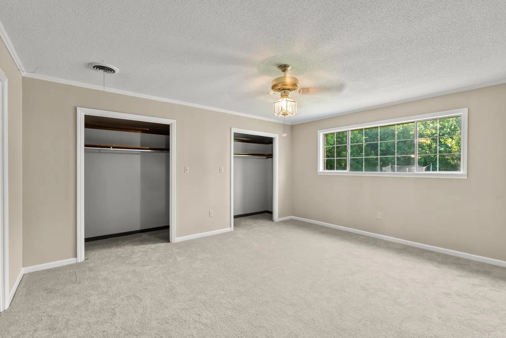 Property at 30  N broadview - Image 41