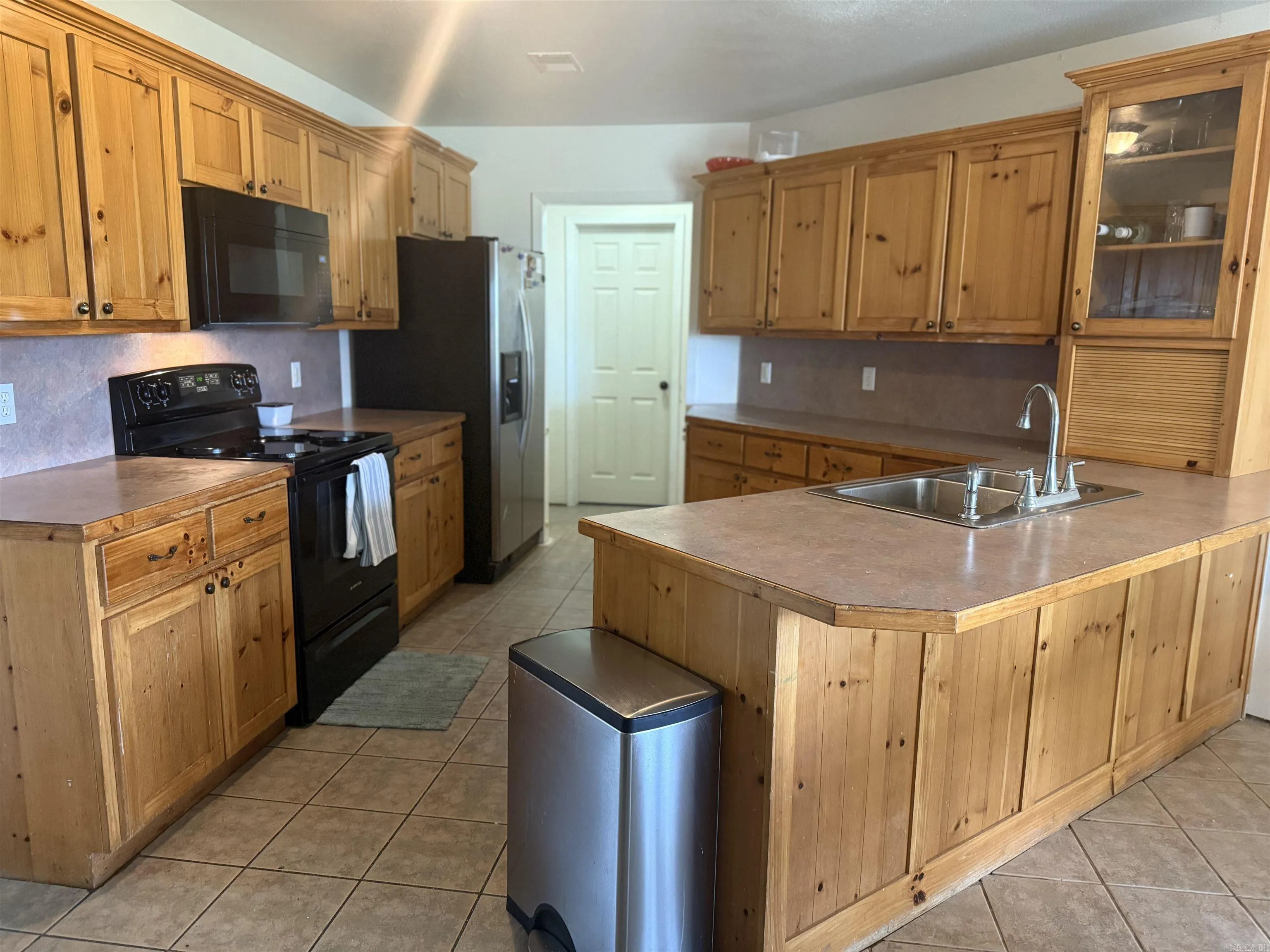 Property at 197  Penner - Image 8