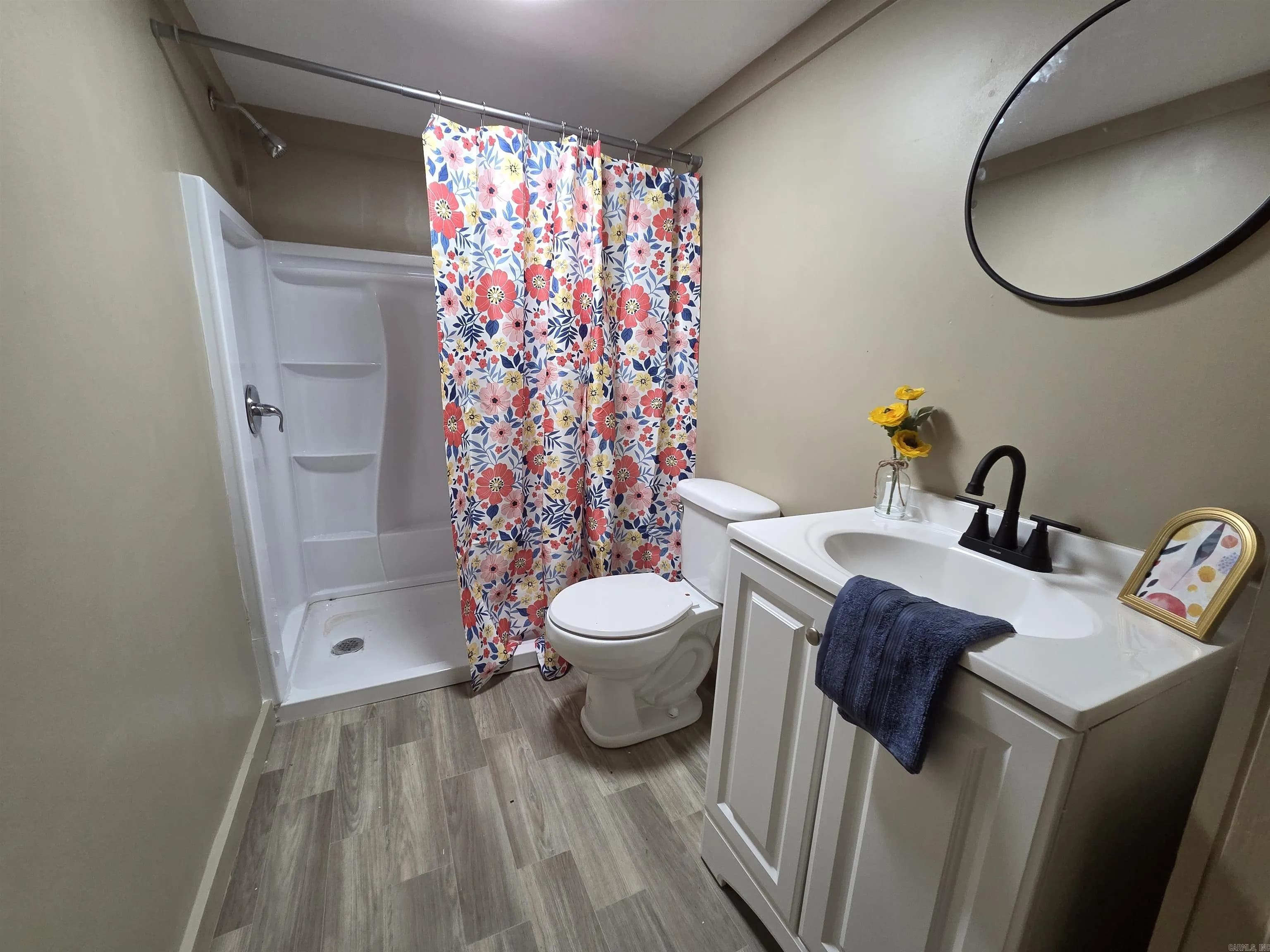 Property at 1012 N Lowe st - Image 9