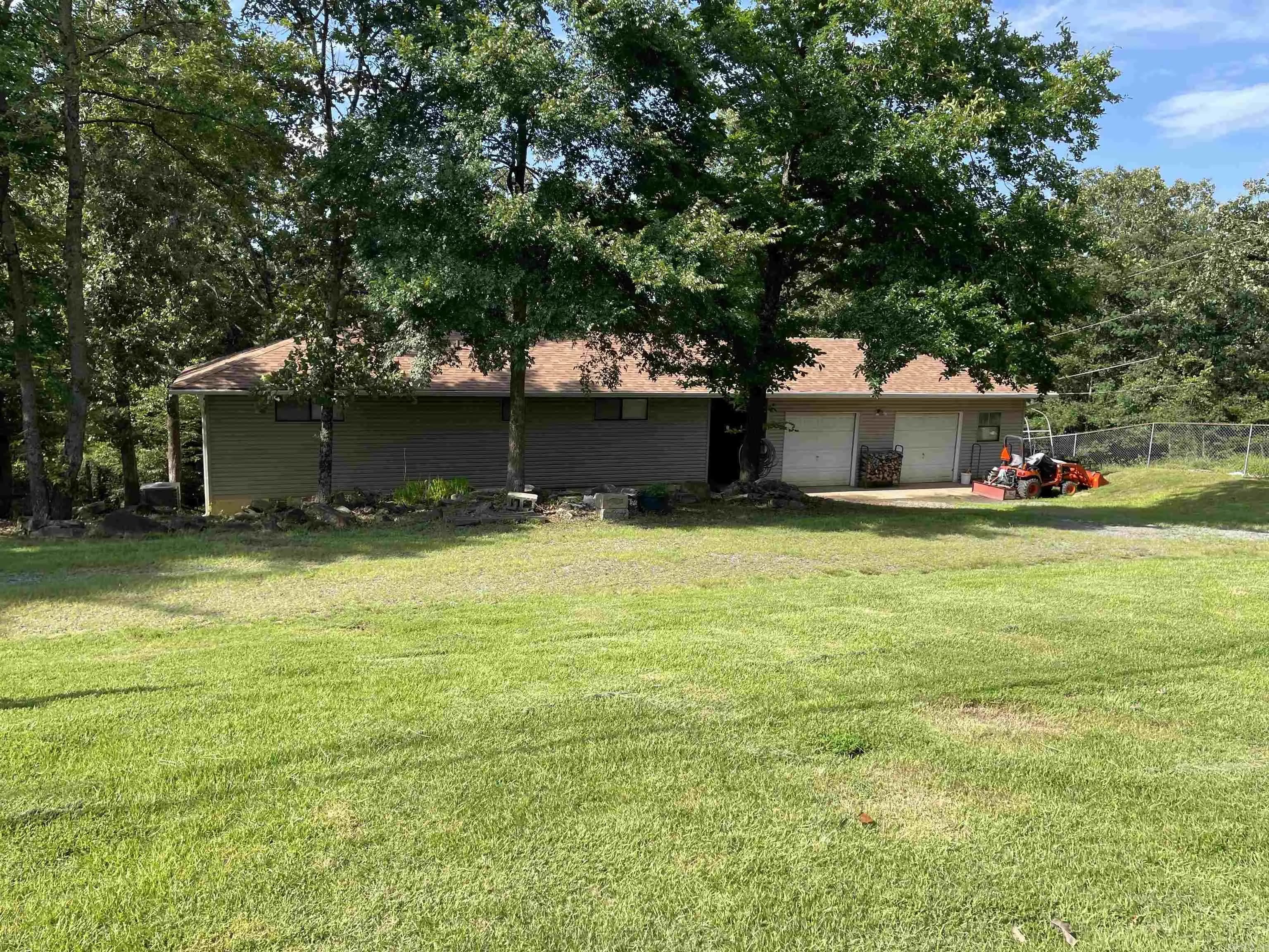 Property at 9214  Jansen - Image 2