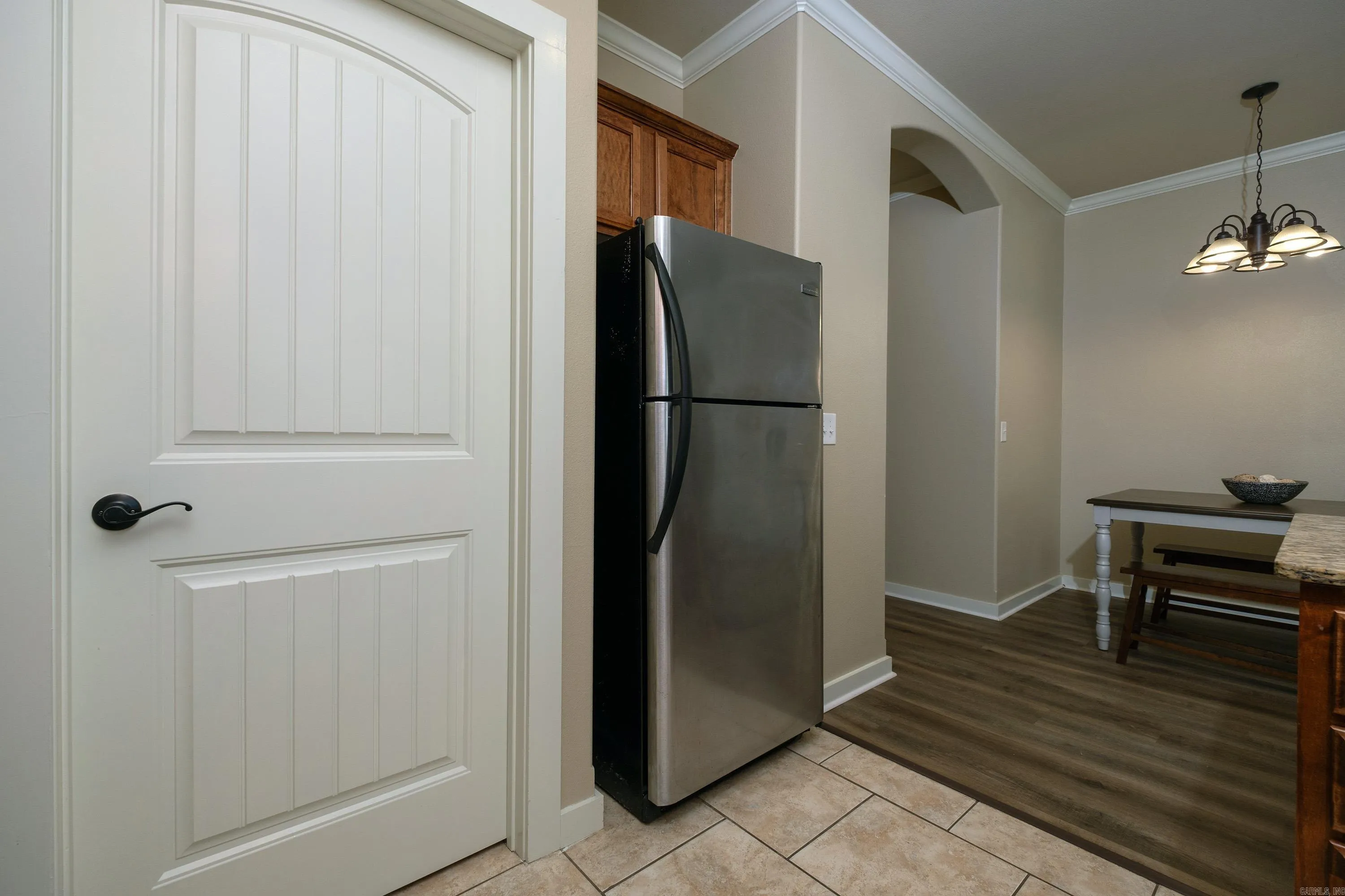 Property at 503  Tuscany - Image 11