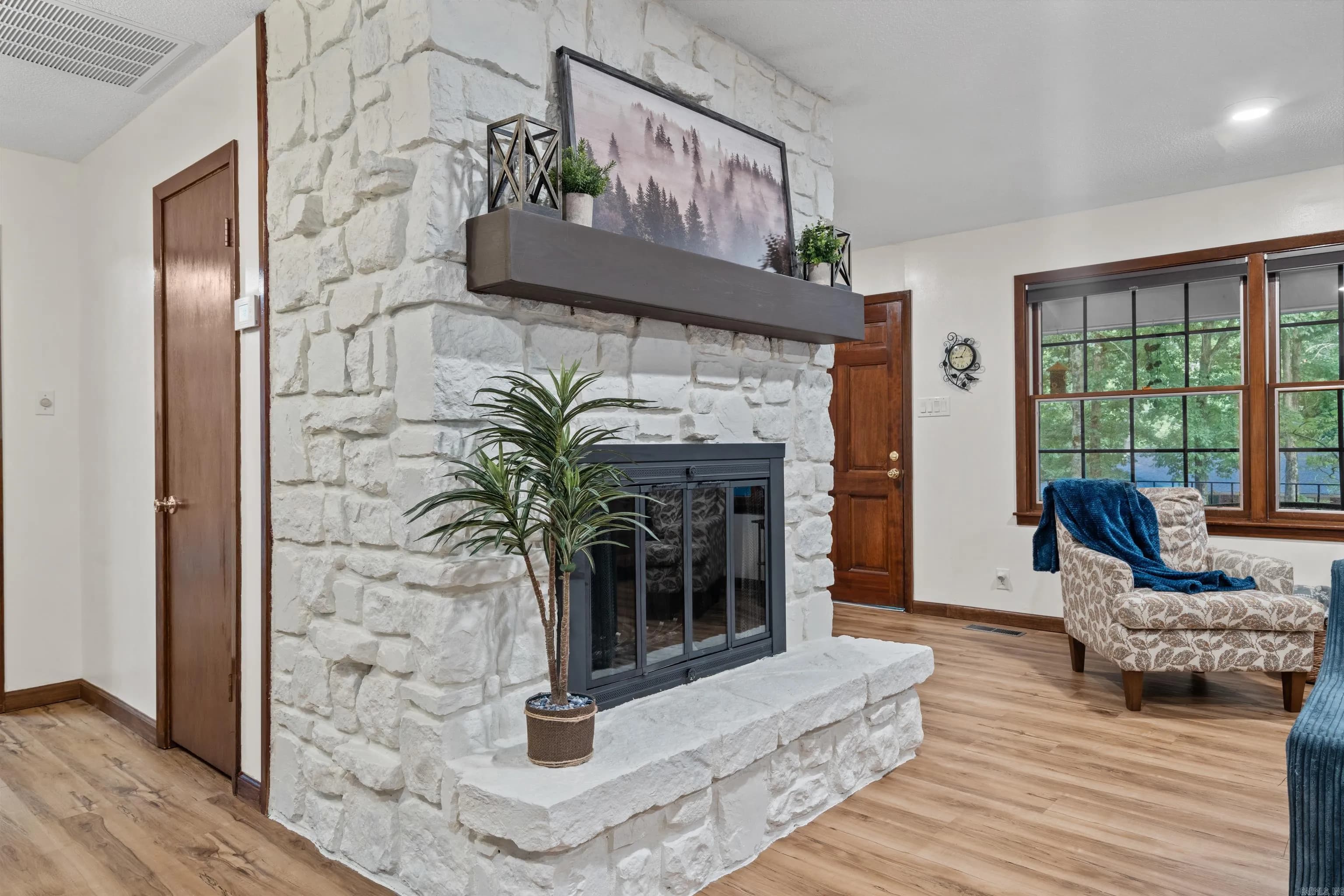 Property at 85  Malaga way - Image 9