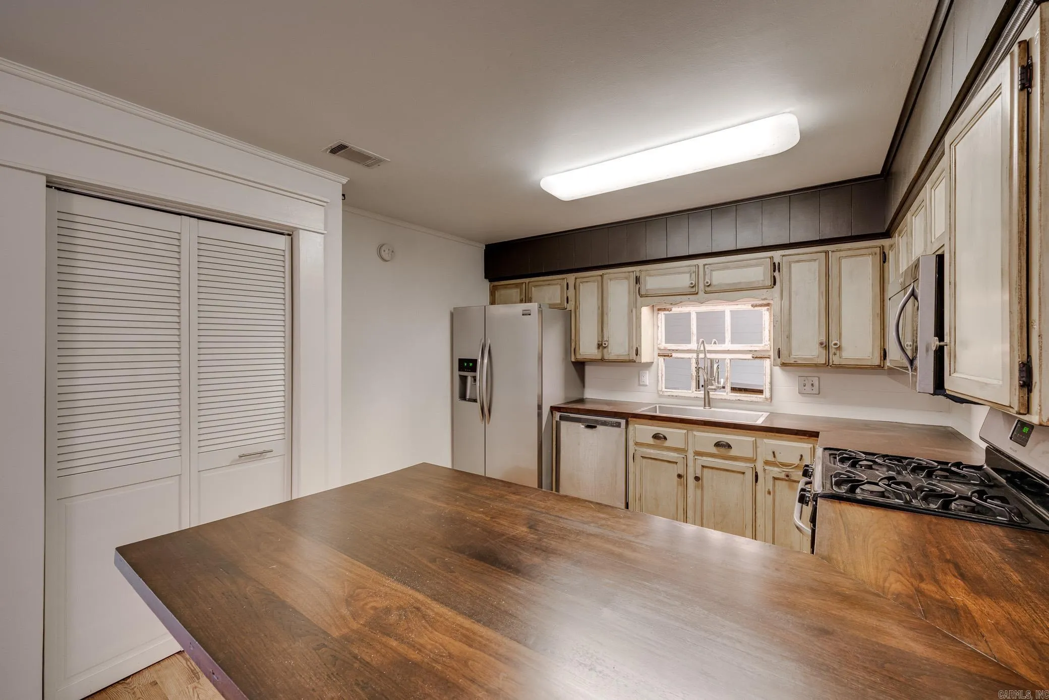 Property at 1005 S German lane #43 - Image 8