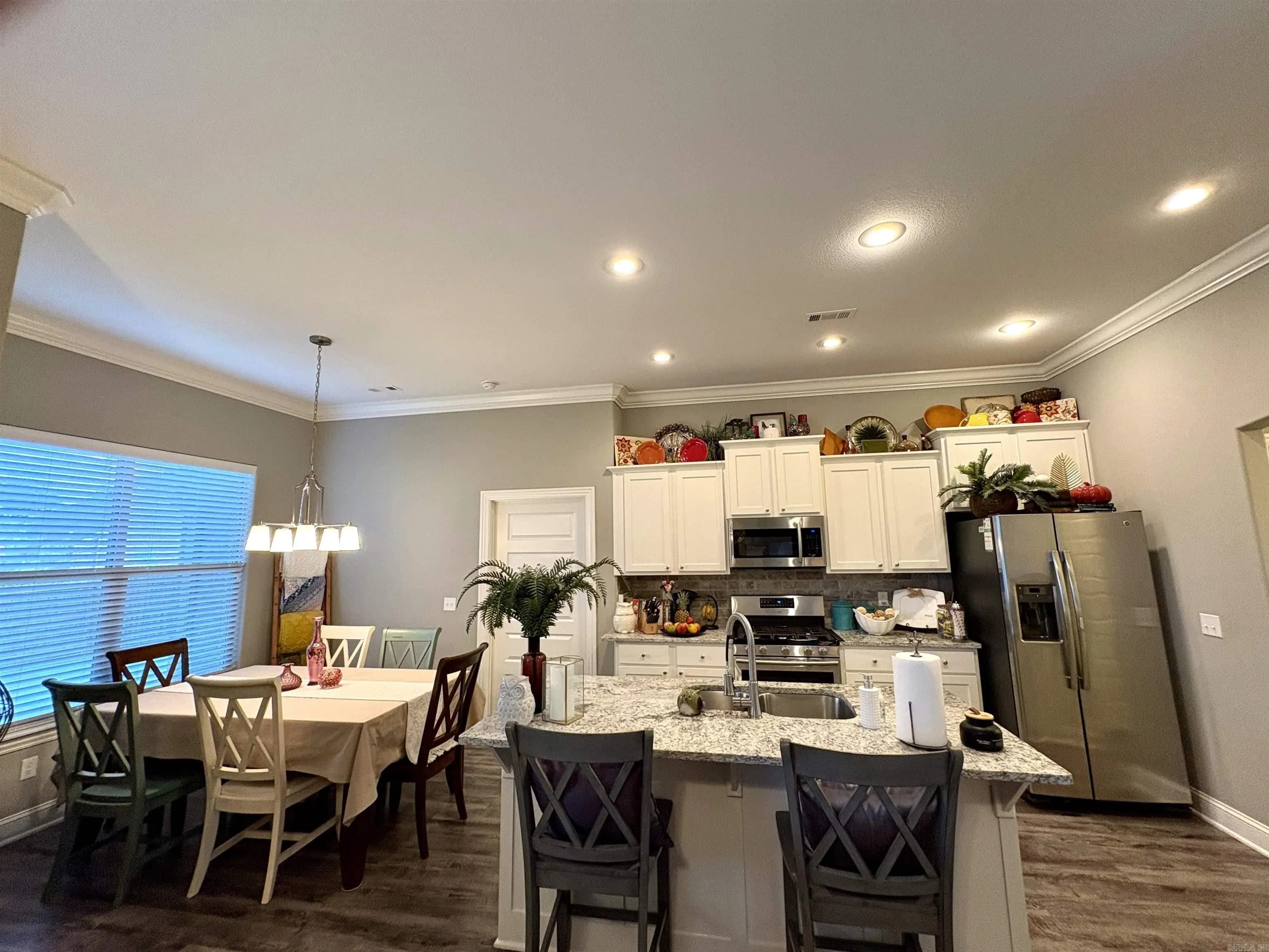 Property at 469  La riata st - Image 6