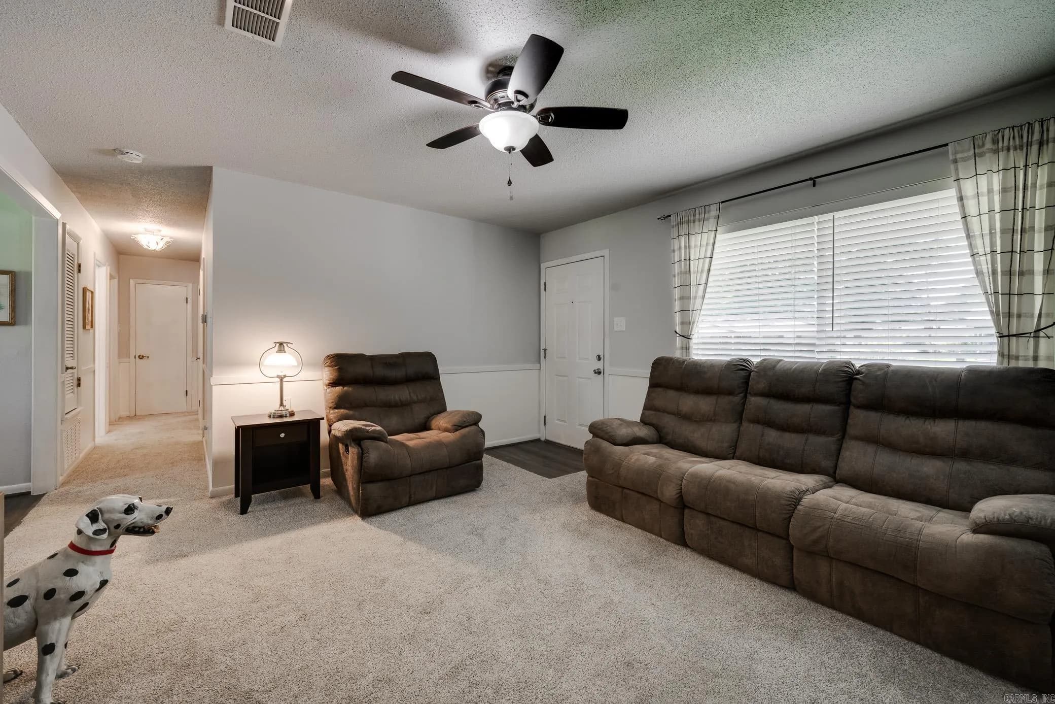 Property at 625  Carpenter - Image 4