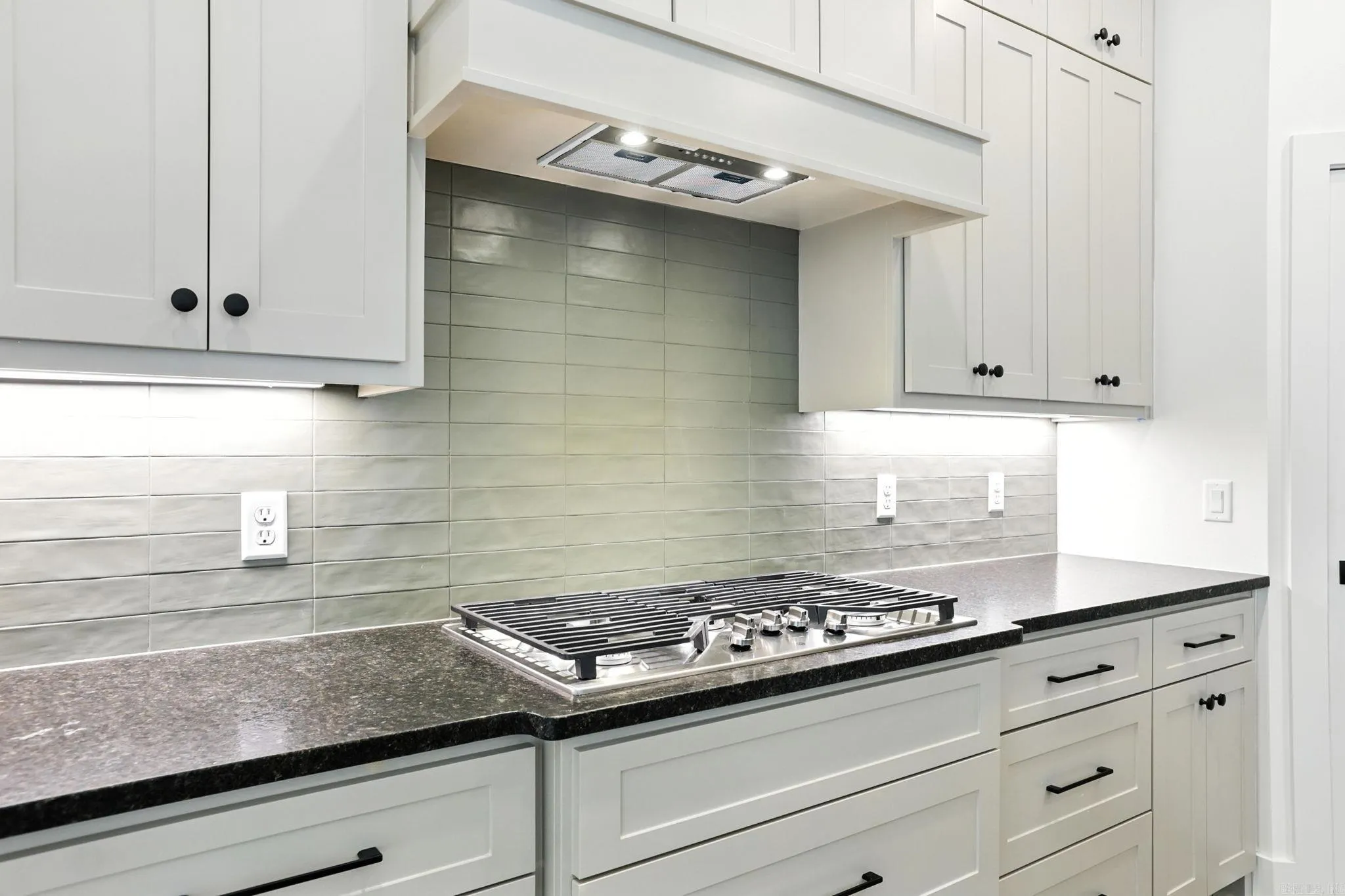 Property at 6  Woodlands park lane - Image 13