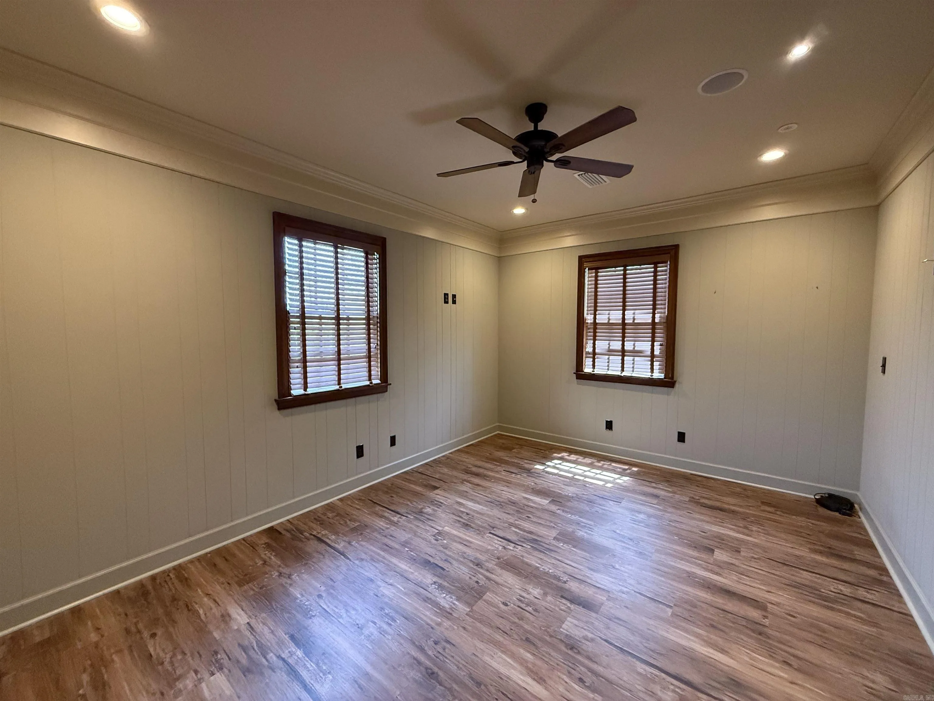 Property at 330 E College - Image 7
