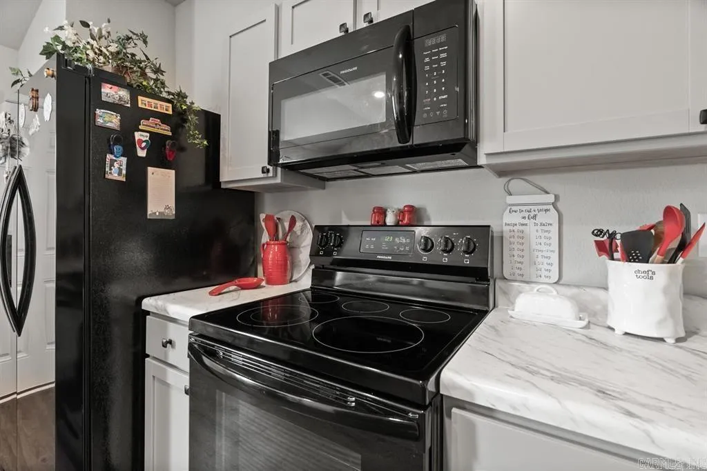 Property at 5077  Red fox - Image 10