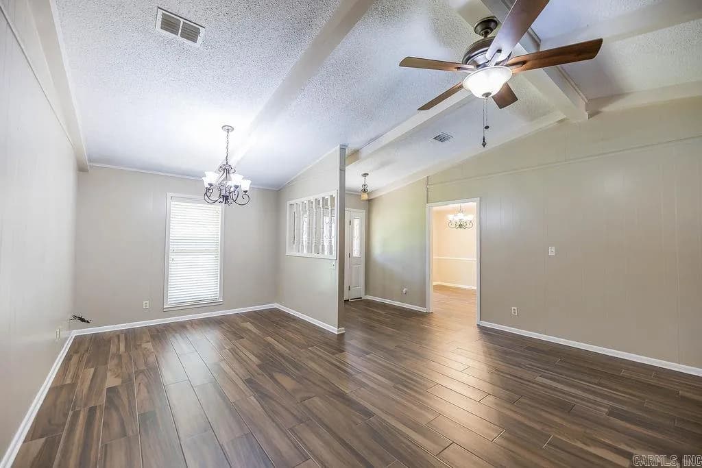 Property at 700  Woodview dr - Image 5