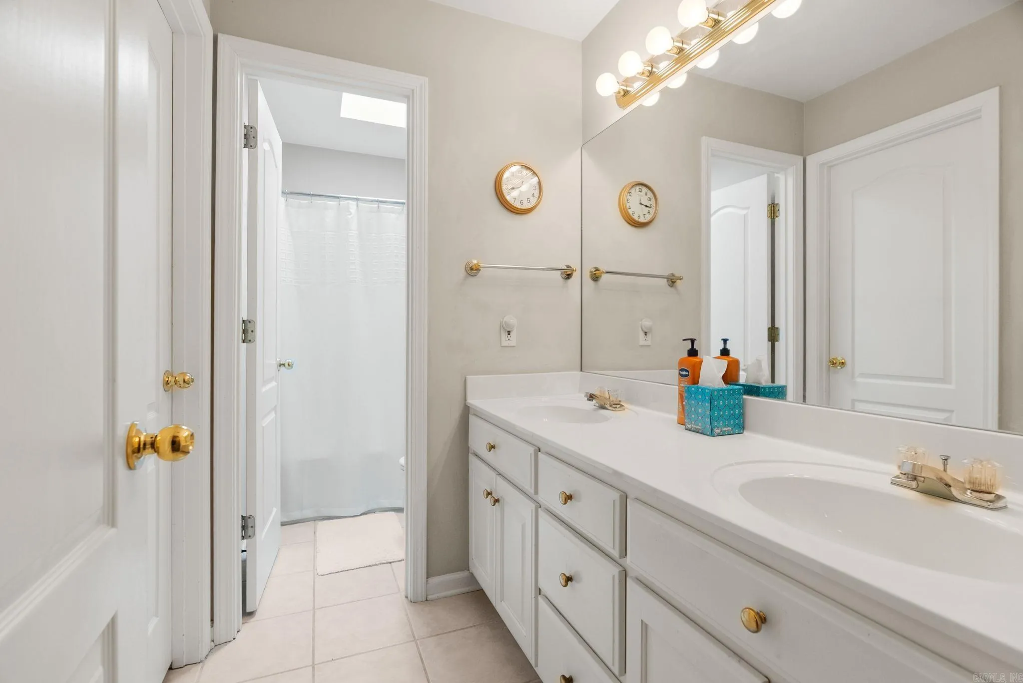 Property at 114  Charleston - Image 34