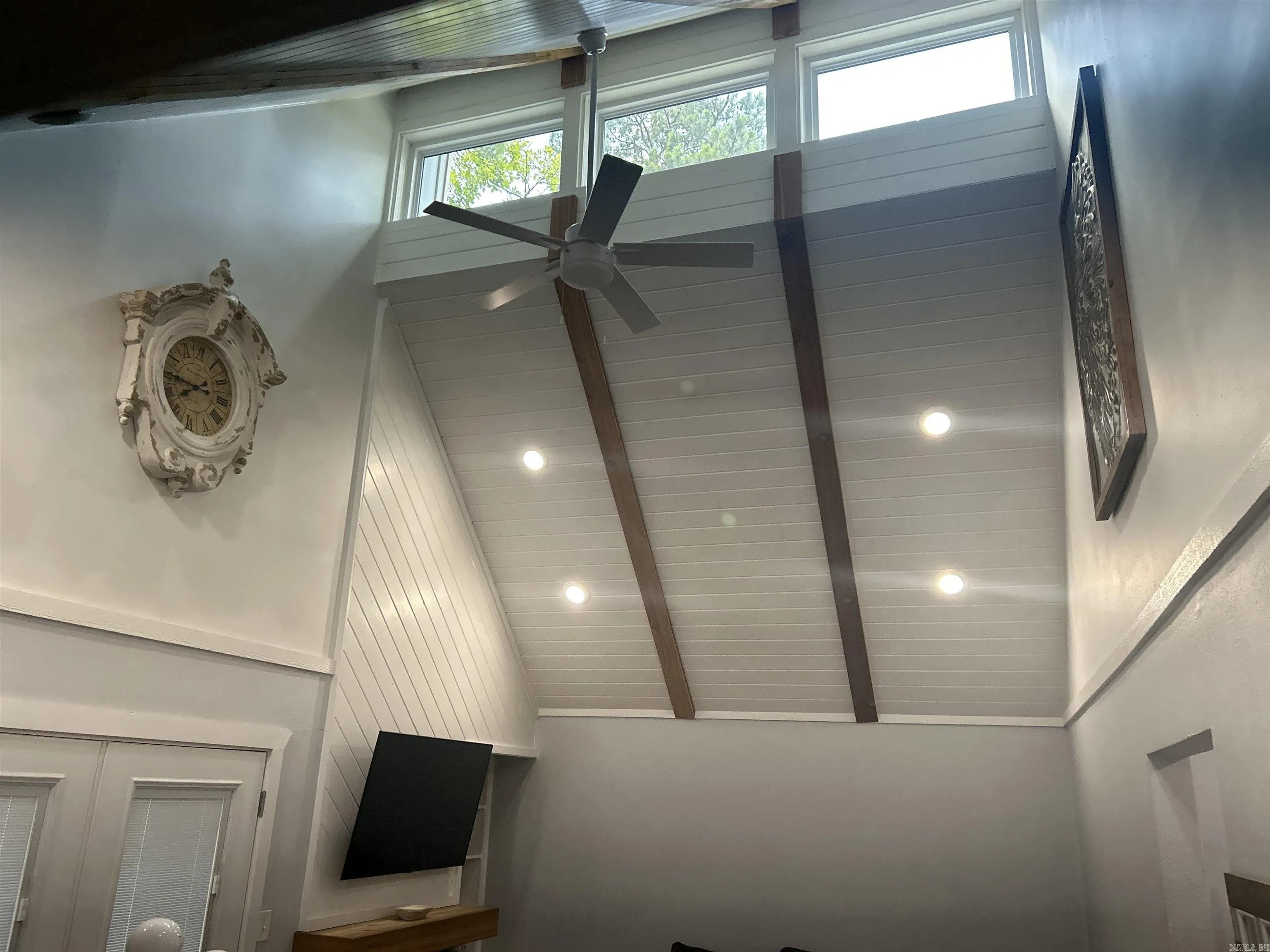 Property at 104  Shadow ridge ct - Image 10