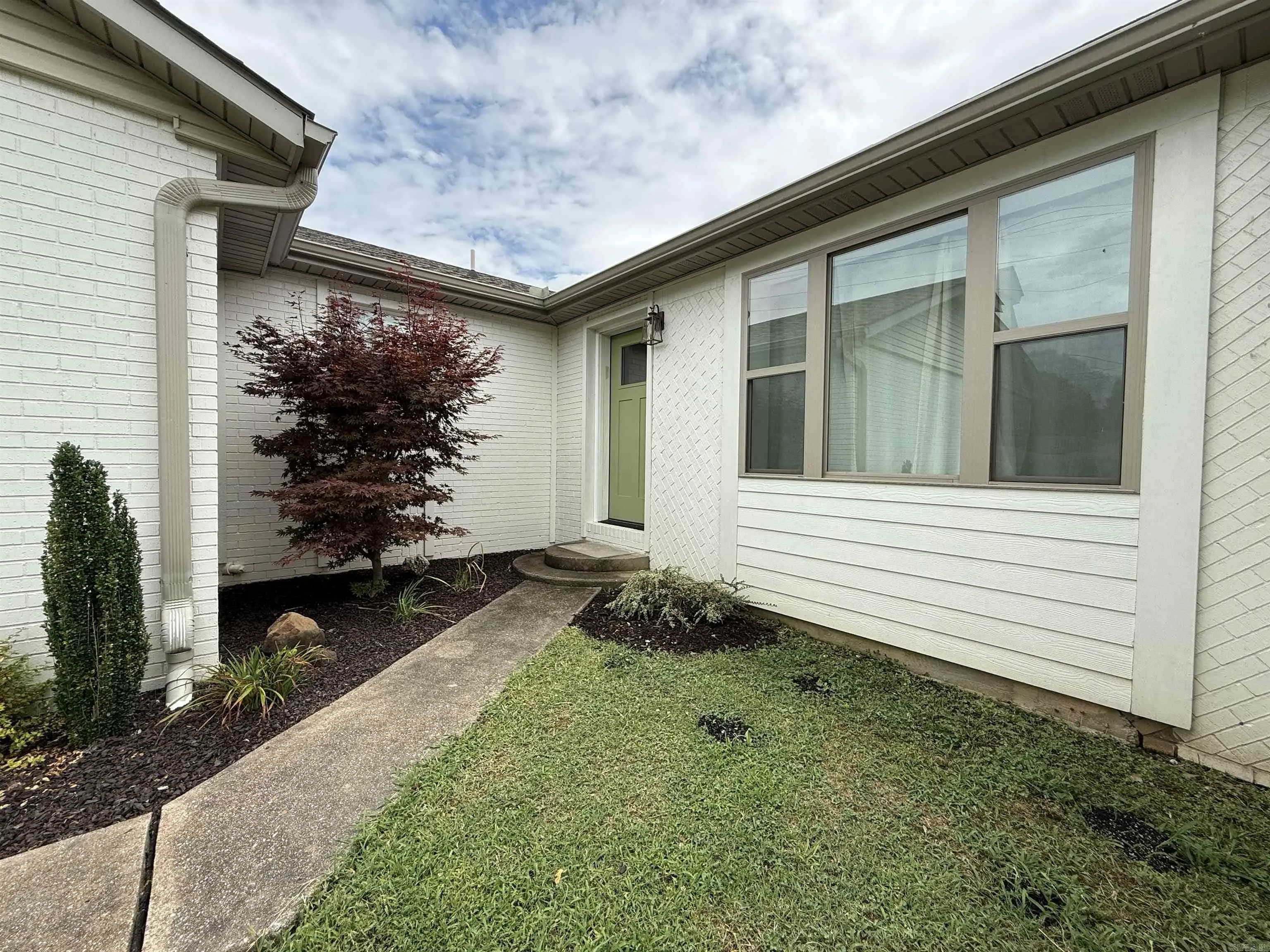 Property at 1354  Wiley - Image 15