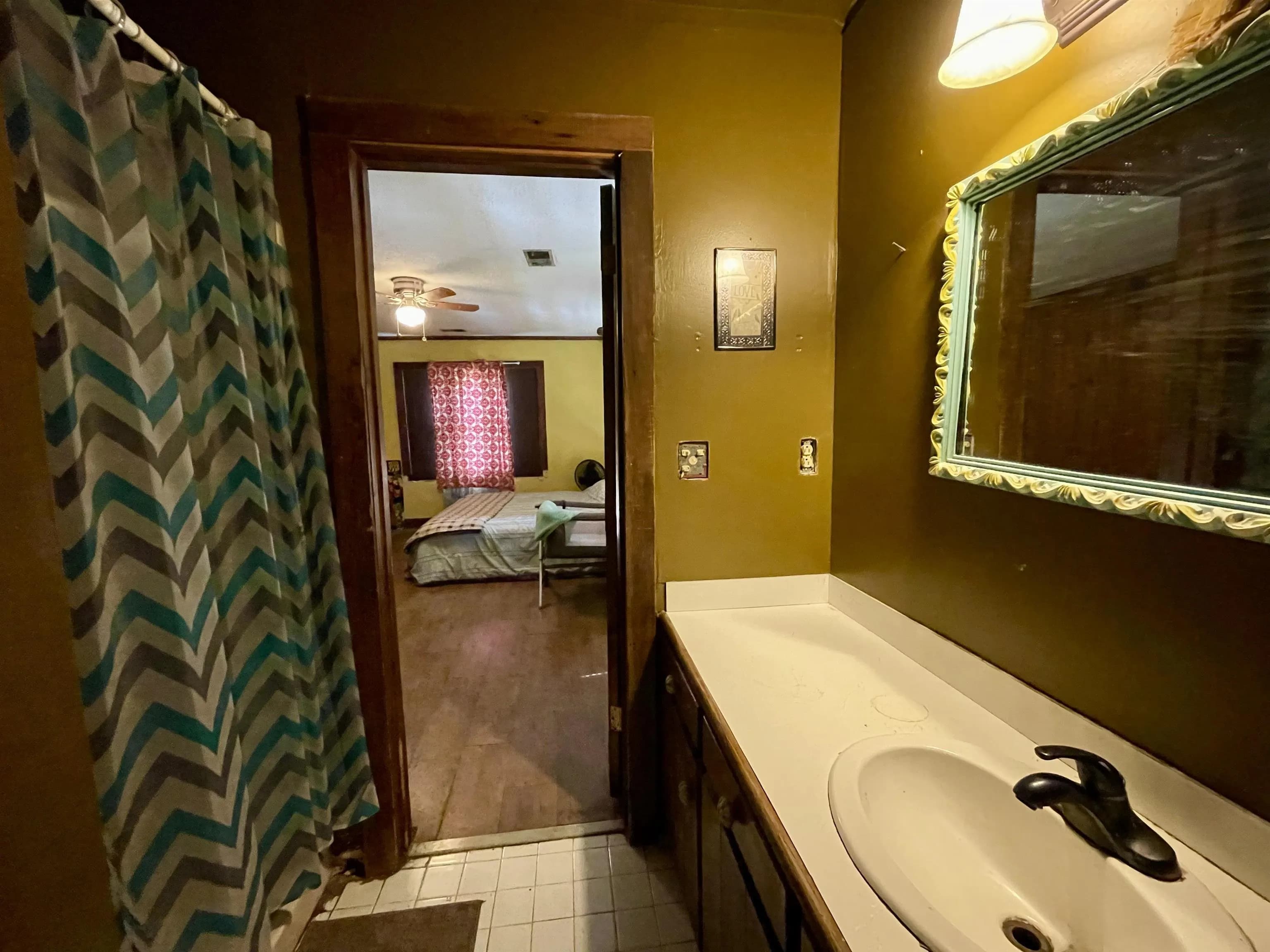 Property at 108  Dianna - Image 29