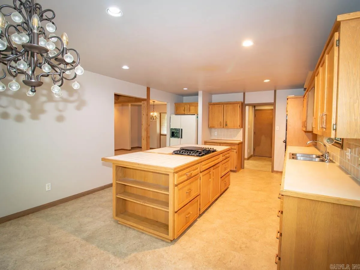 Property at 13720  Windsor - Image 35
