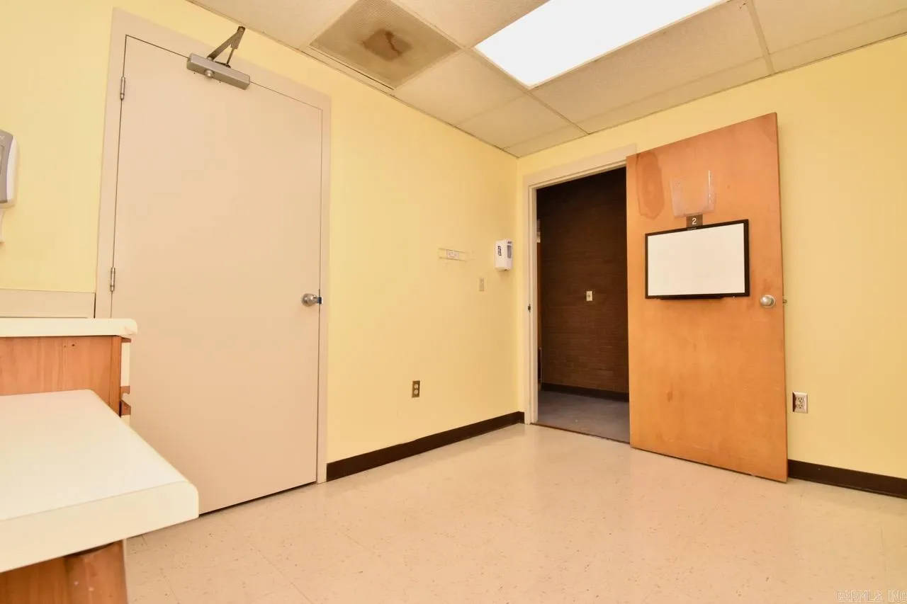 Property at 810  Newman dr.  suite a - Image 12
