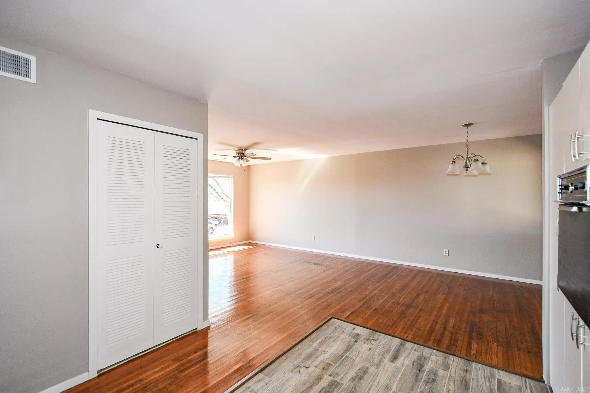 Property at 1331  Starfield - Image 9