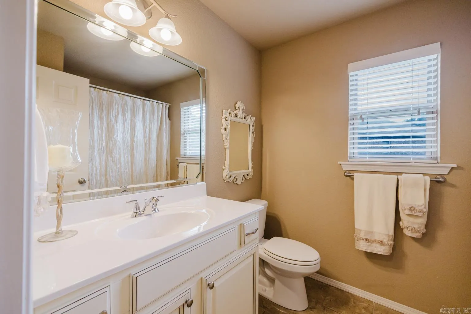 Property at 203  Crossing - Image 28
