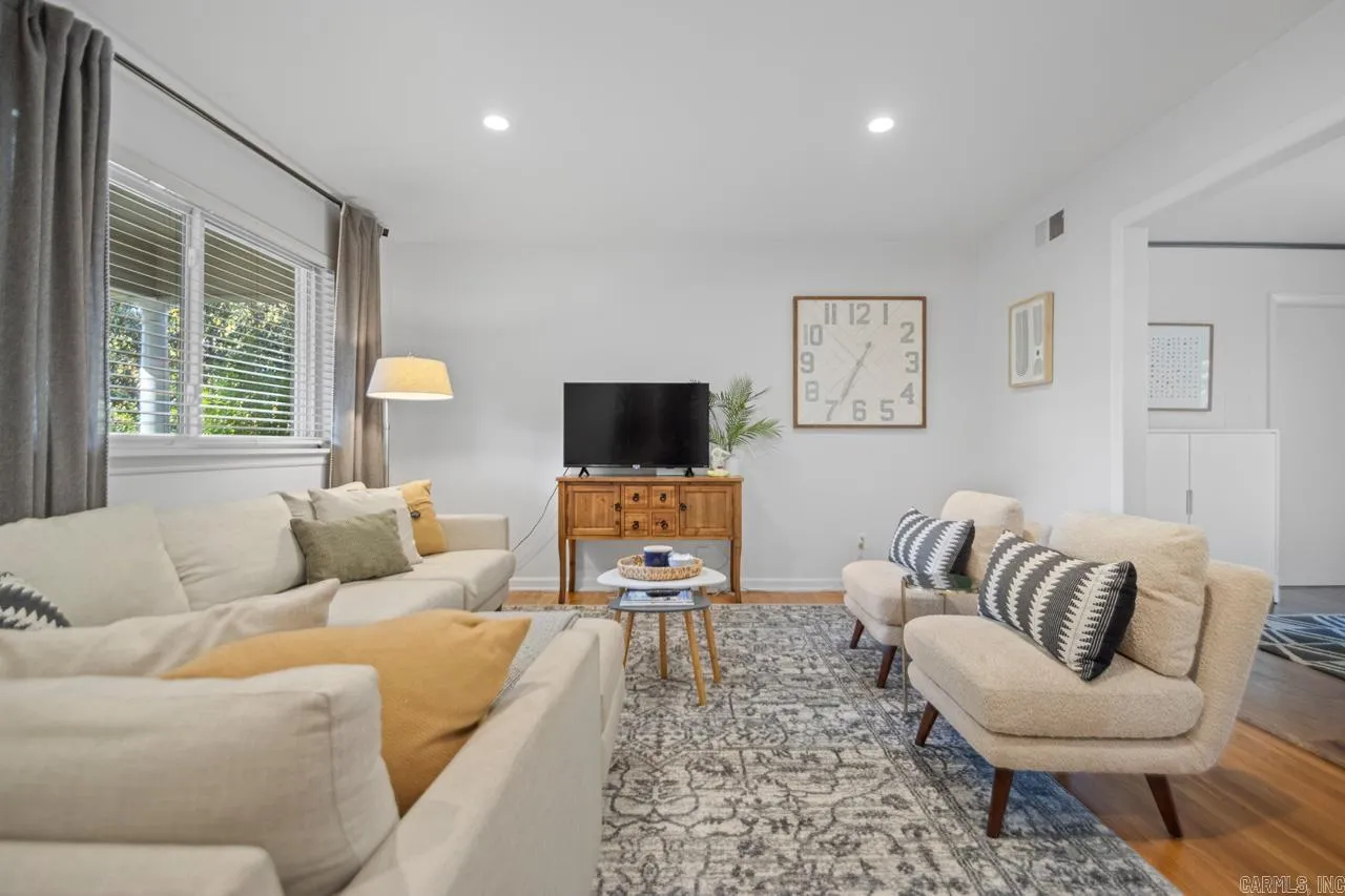 Property at 7001  Blue bird - Image 7