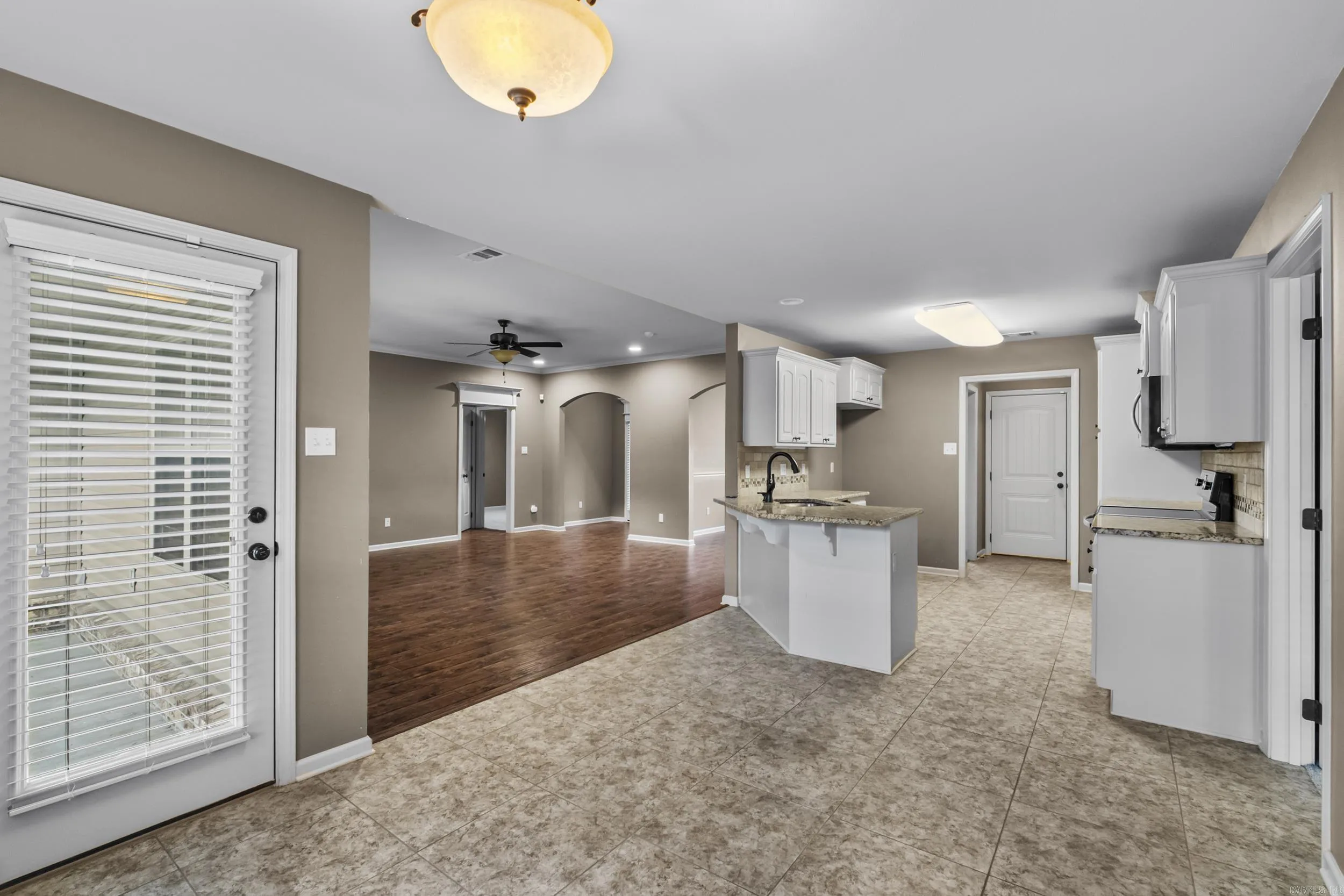 Property at 2101  Miramonte - Image 14