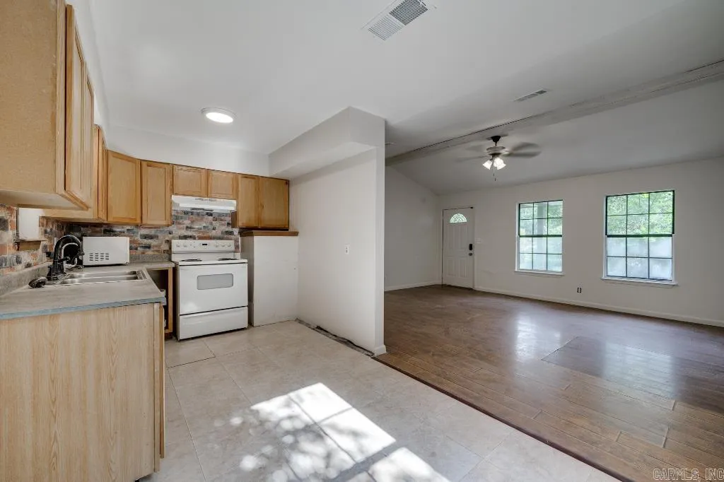 Property at 2  Odell - Image 10