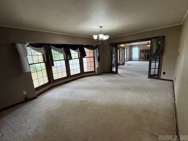 Property at 602 W Hoyle - Image 4