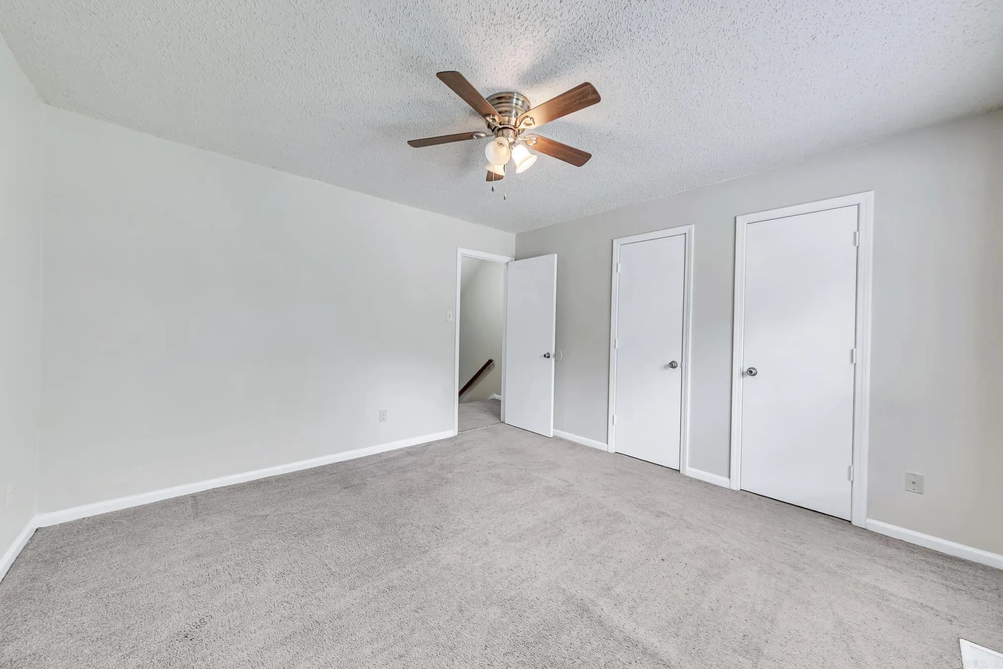 Property at 703B N Jackson - Image 19