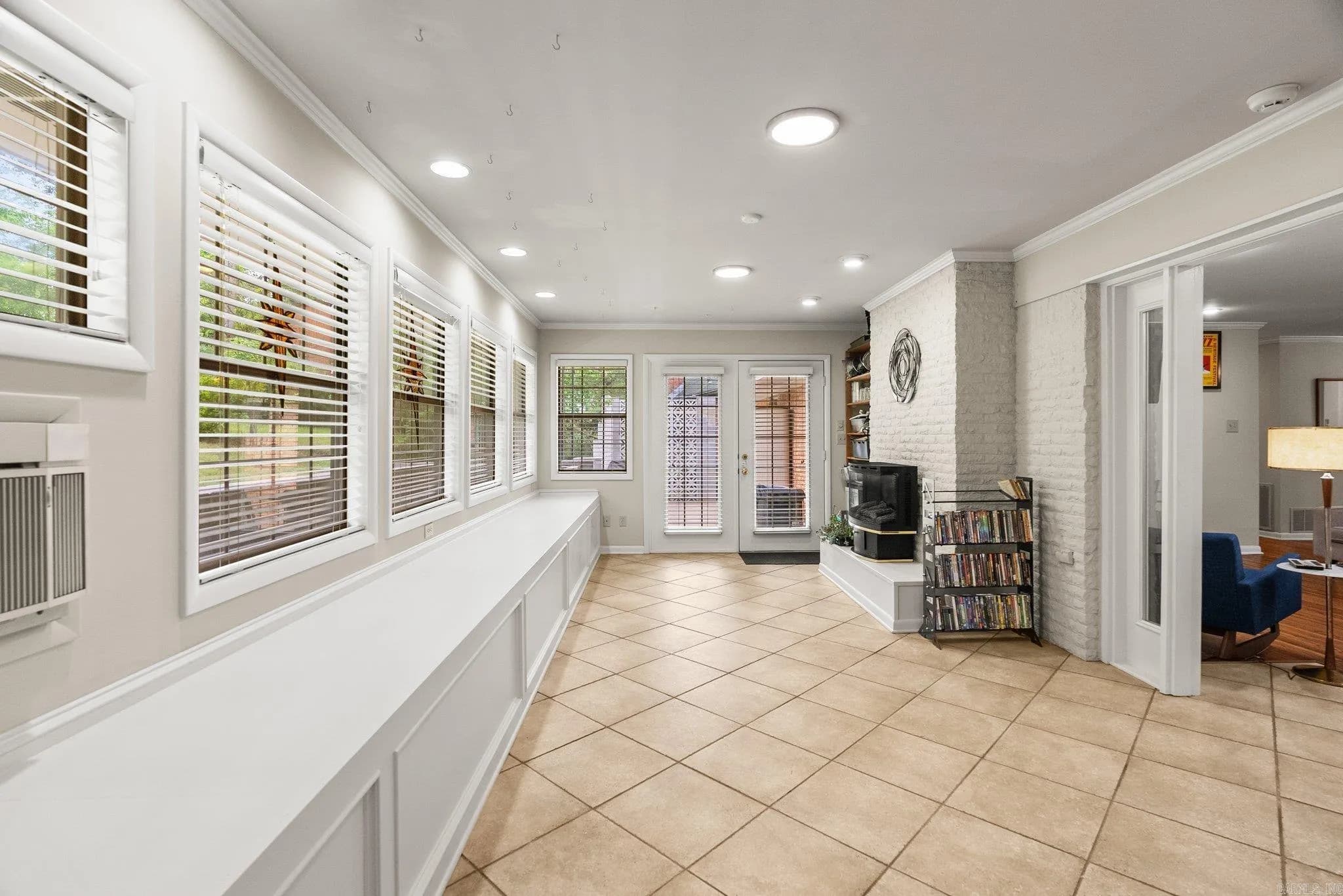 Property at 4208  Edgemere - Image 31