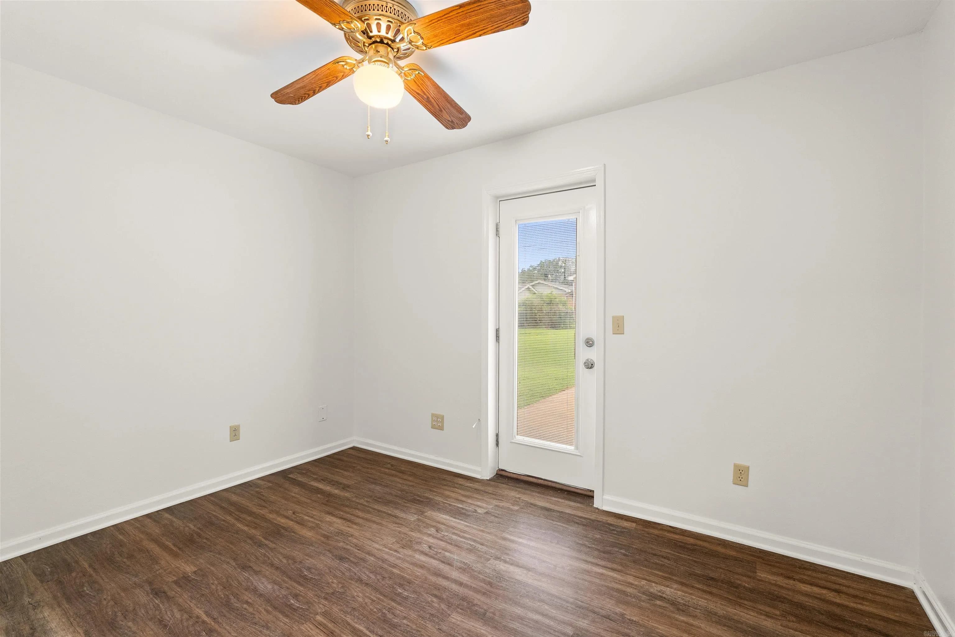 Property at 1204  Eastview - Image 19