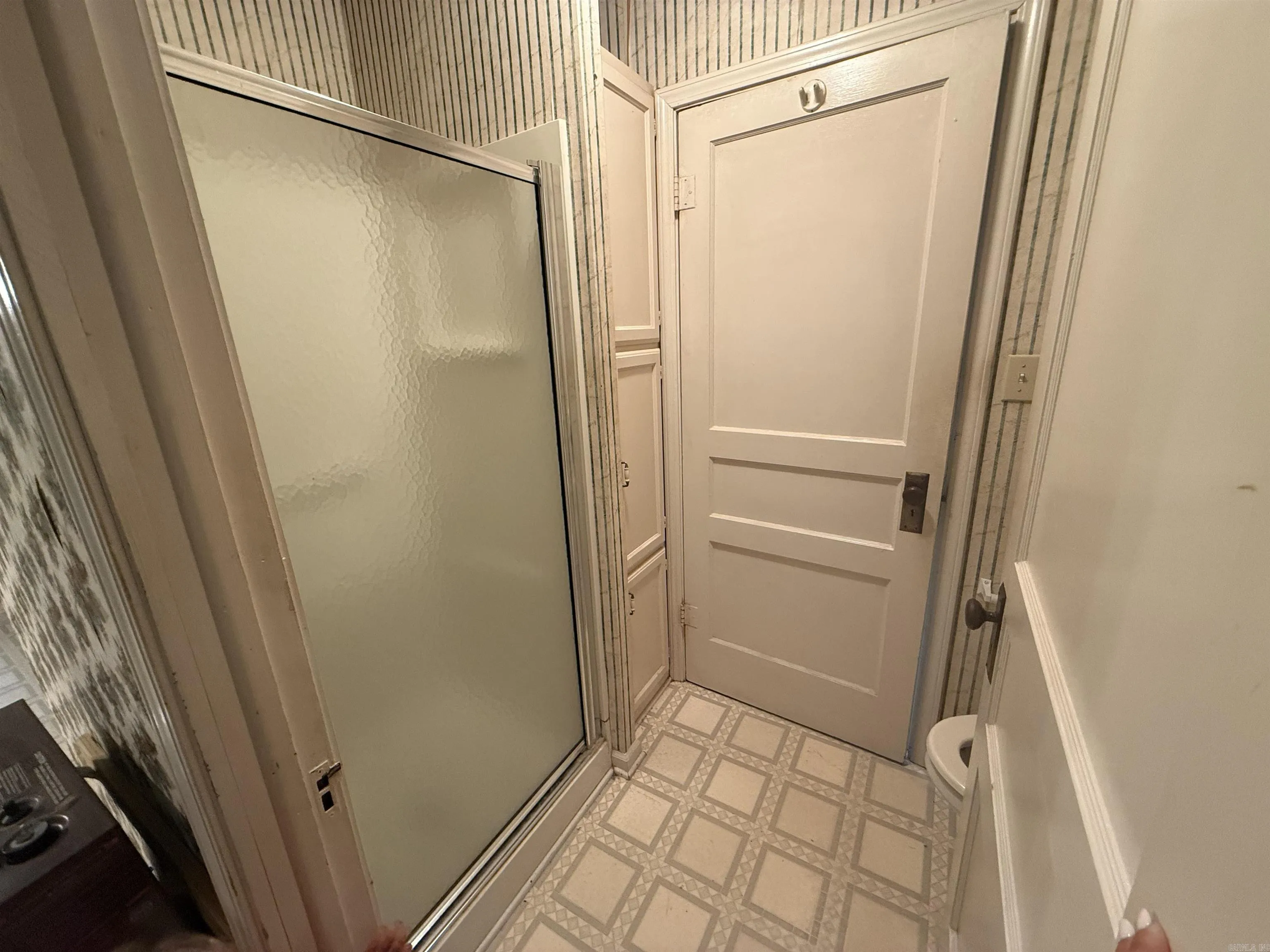 Property at 313 N Cherry - Image 11
