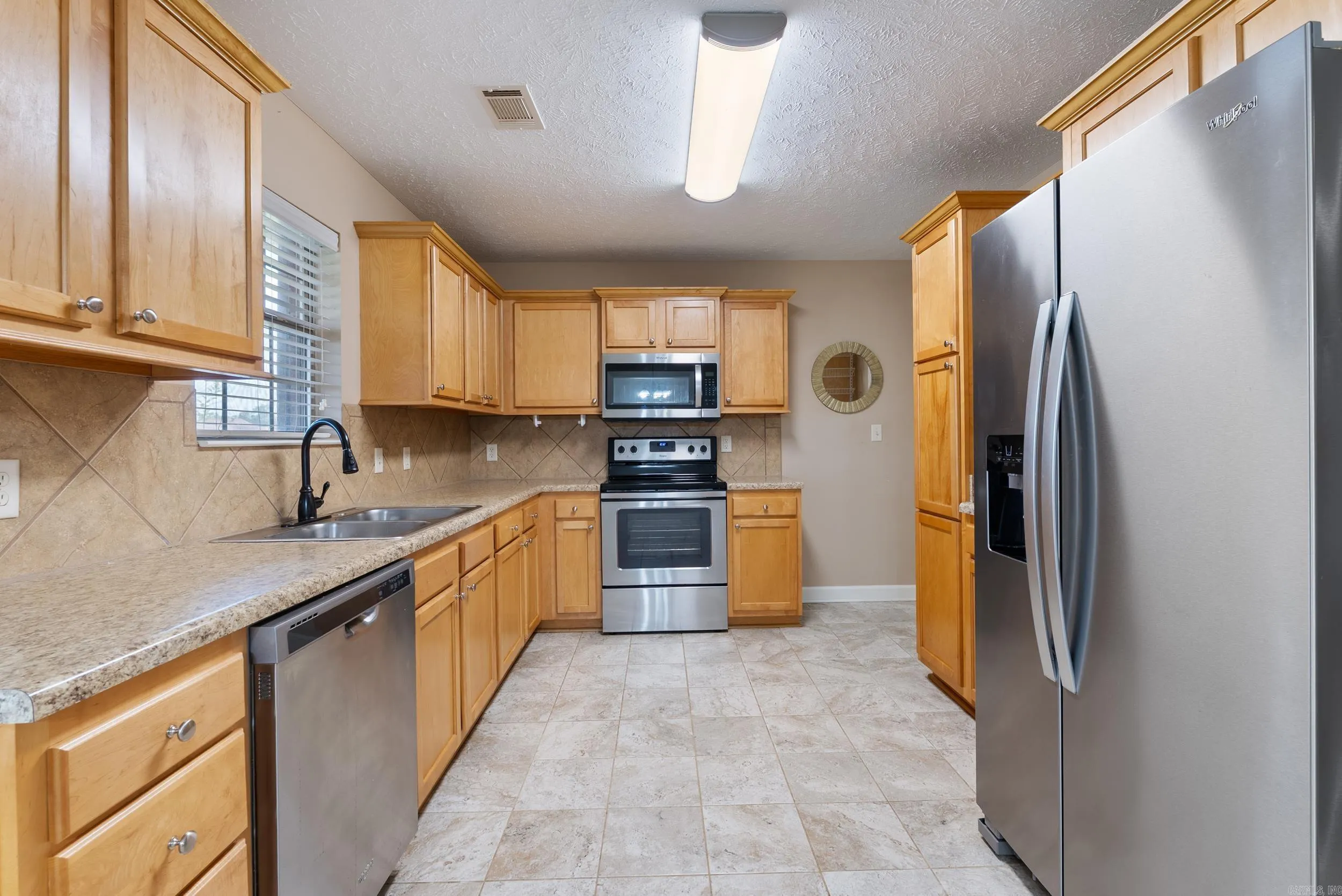 Property at 16  Amethyst - Image 6