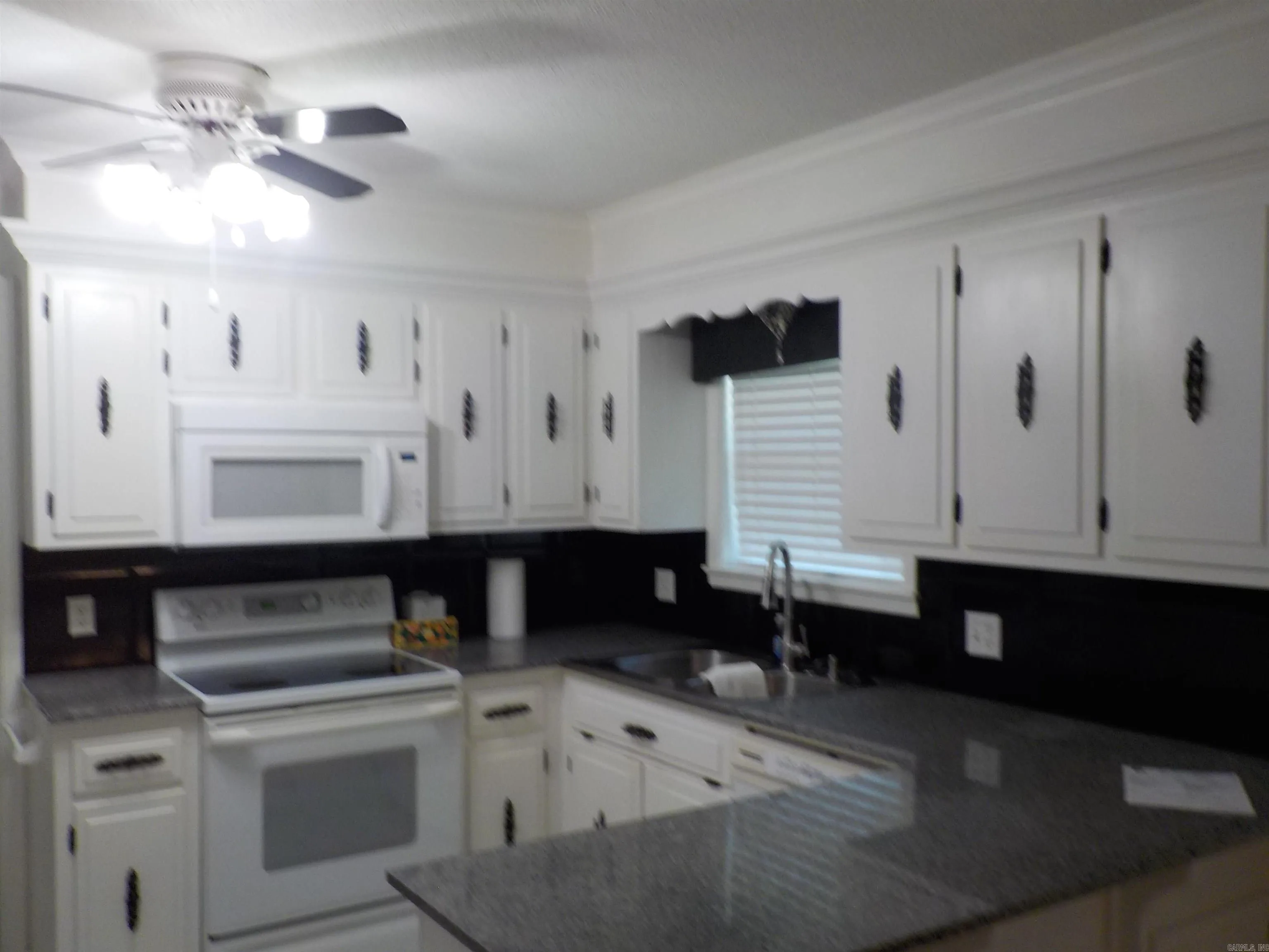 Property at 6  Baker - Image 20