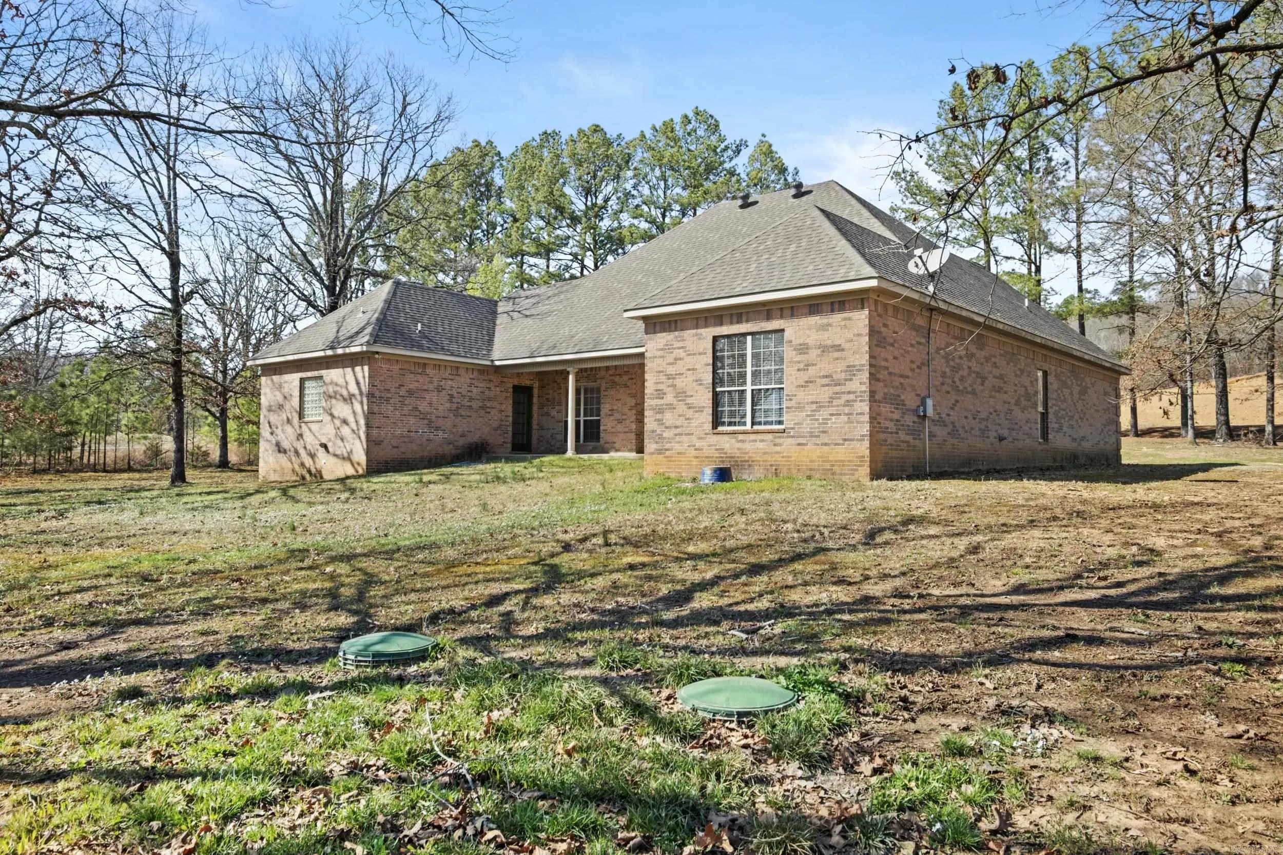 Property at 209  Round mountain - Image 37