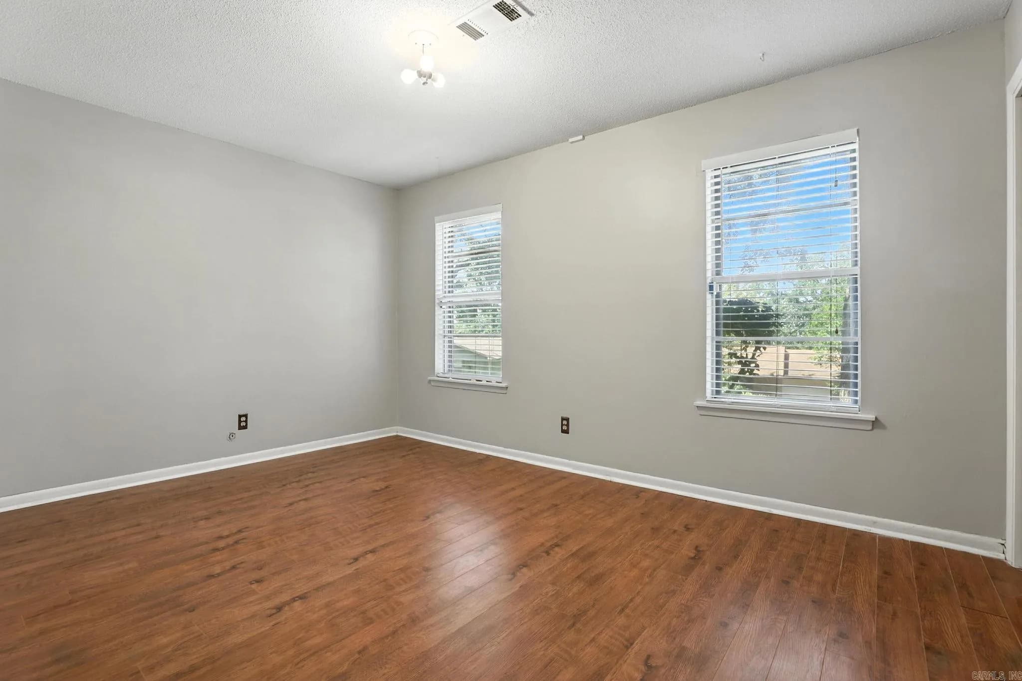 Property at 205  Windhill dr - Image 15