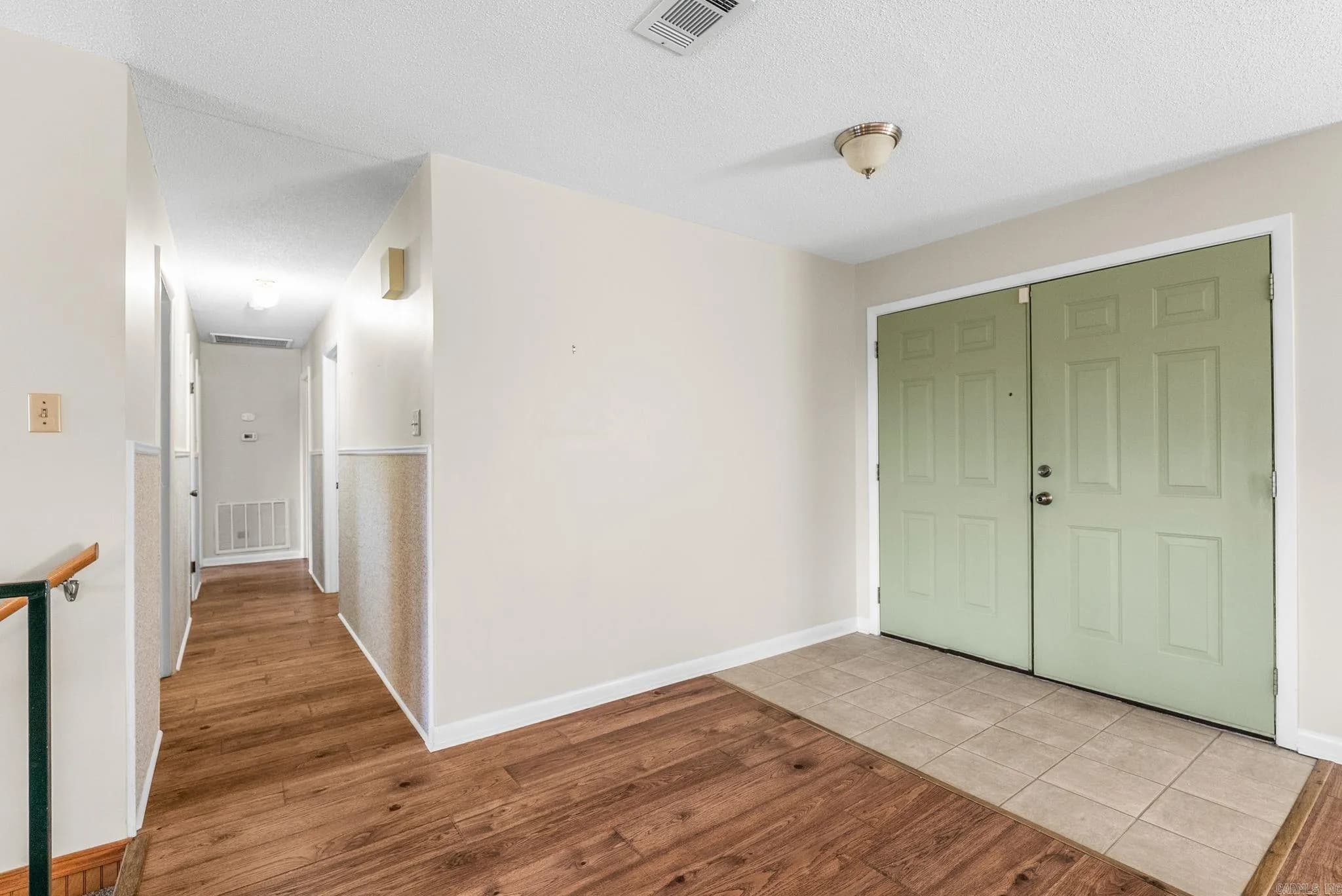 Property at 4403  Westridge - Image 24