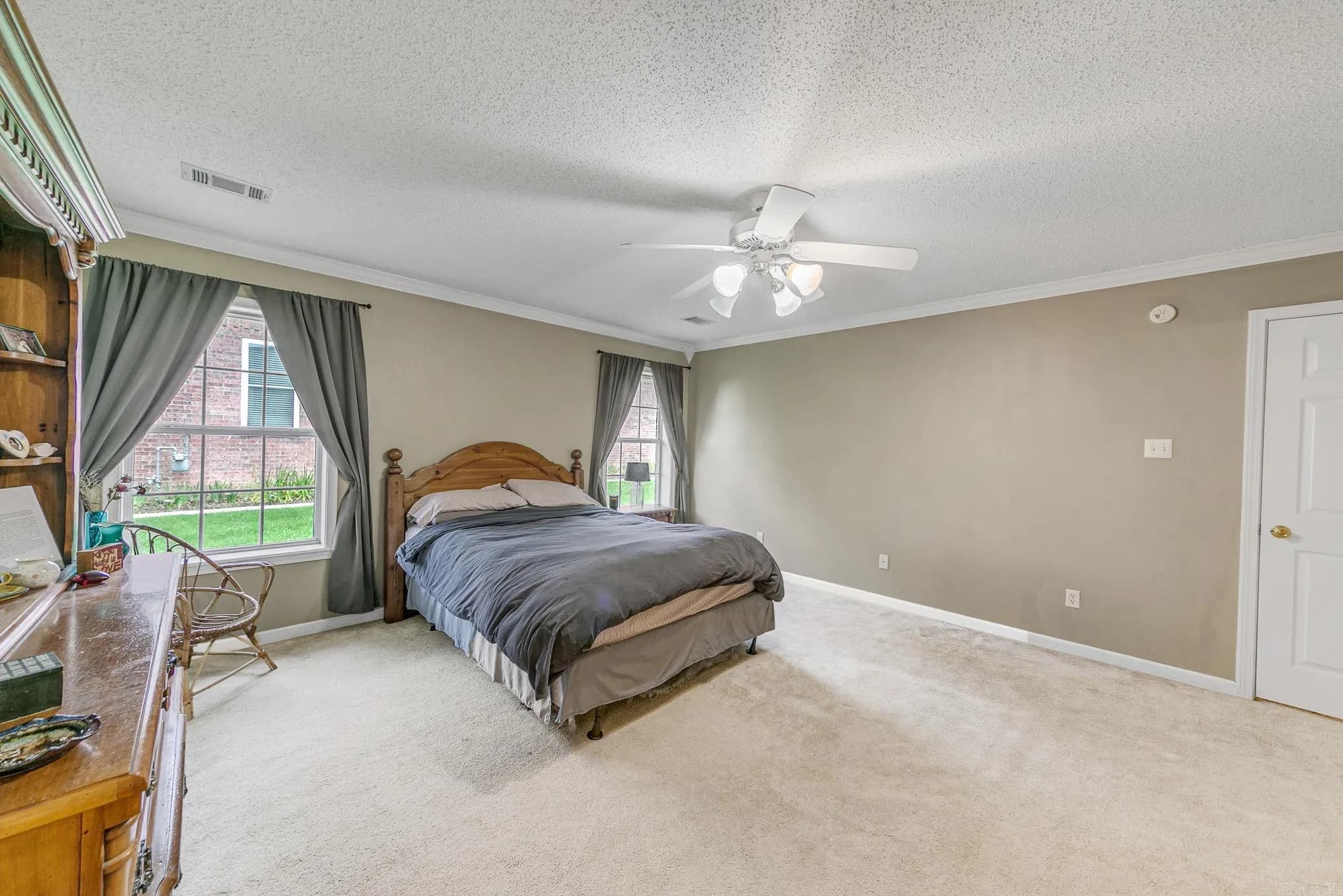 Property at 20  Brentwood - Image 29