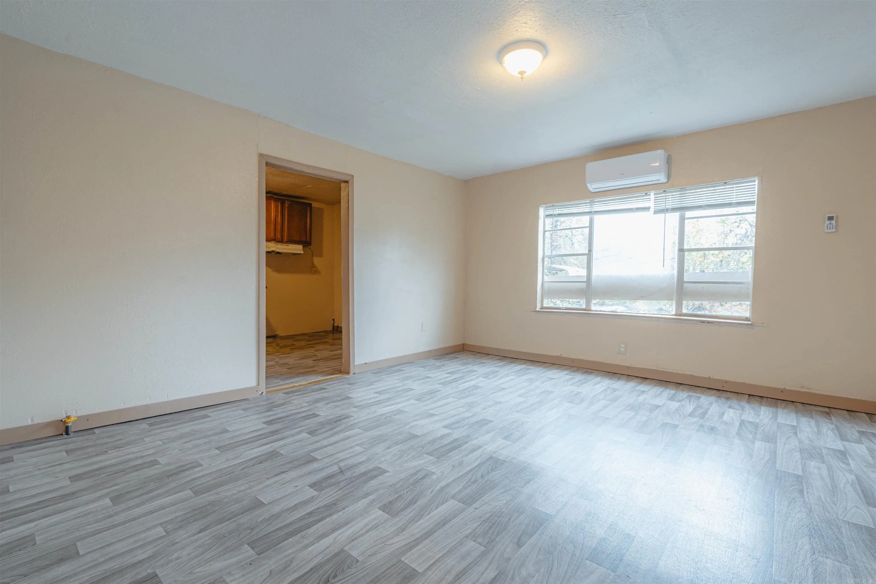 Property at 4300 W 17th - Image 10