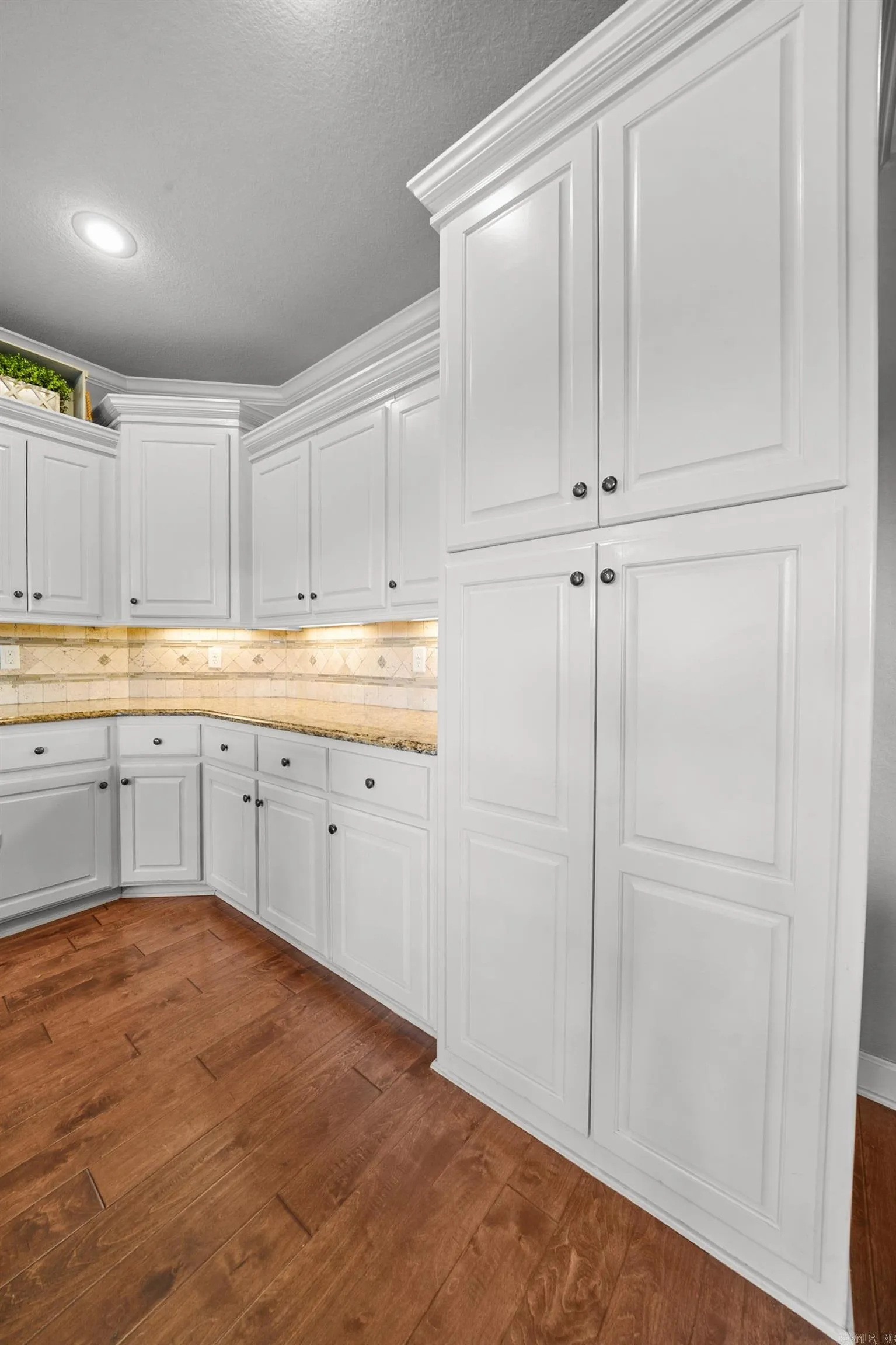 Property at 730  Mango loop - Image 26