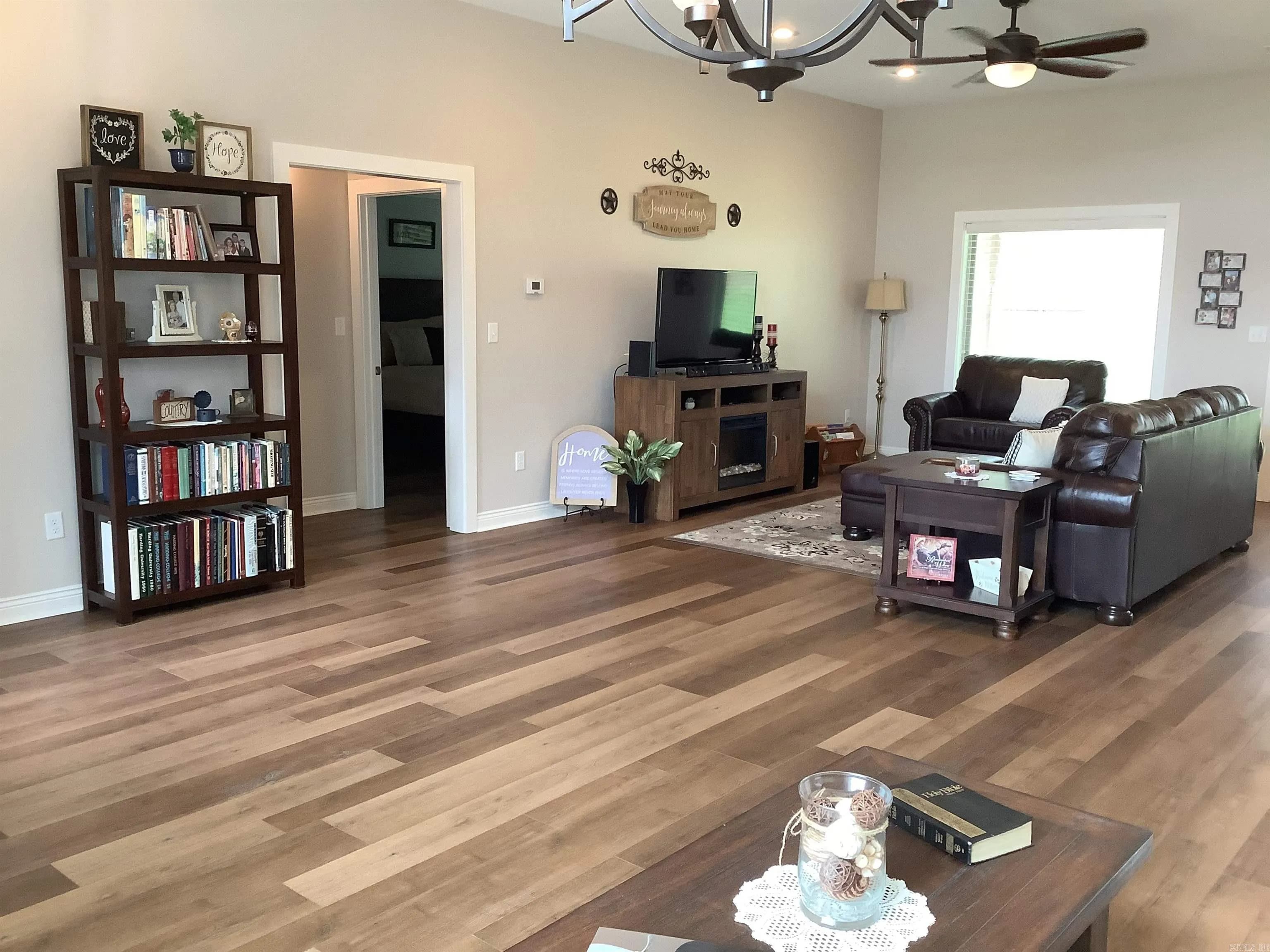 Property at 3235  Sugar creek - Image 4