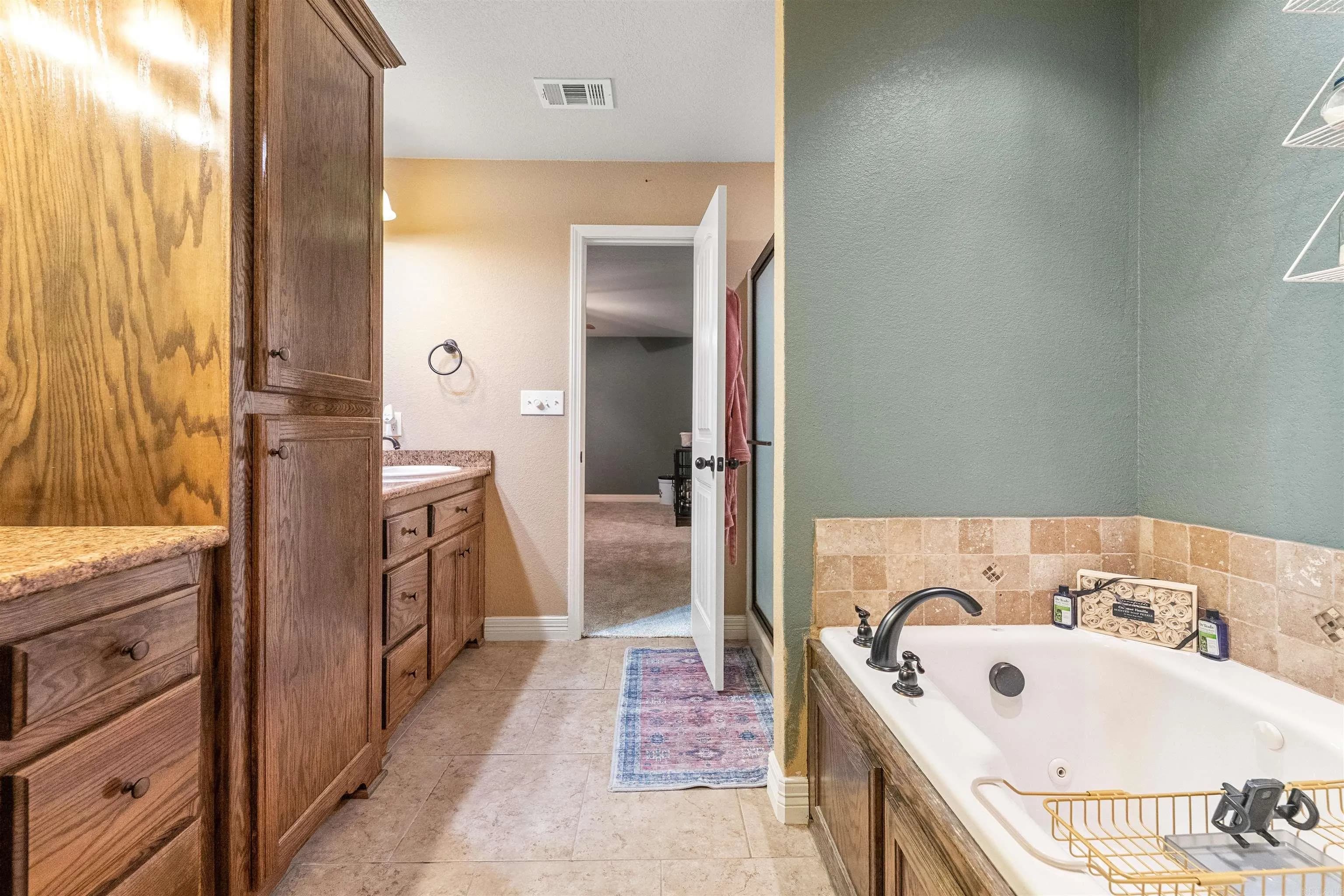 Property at 513  Saint charles ct - Image 19