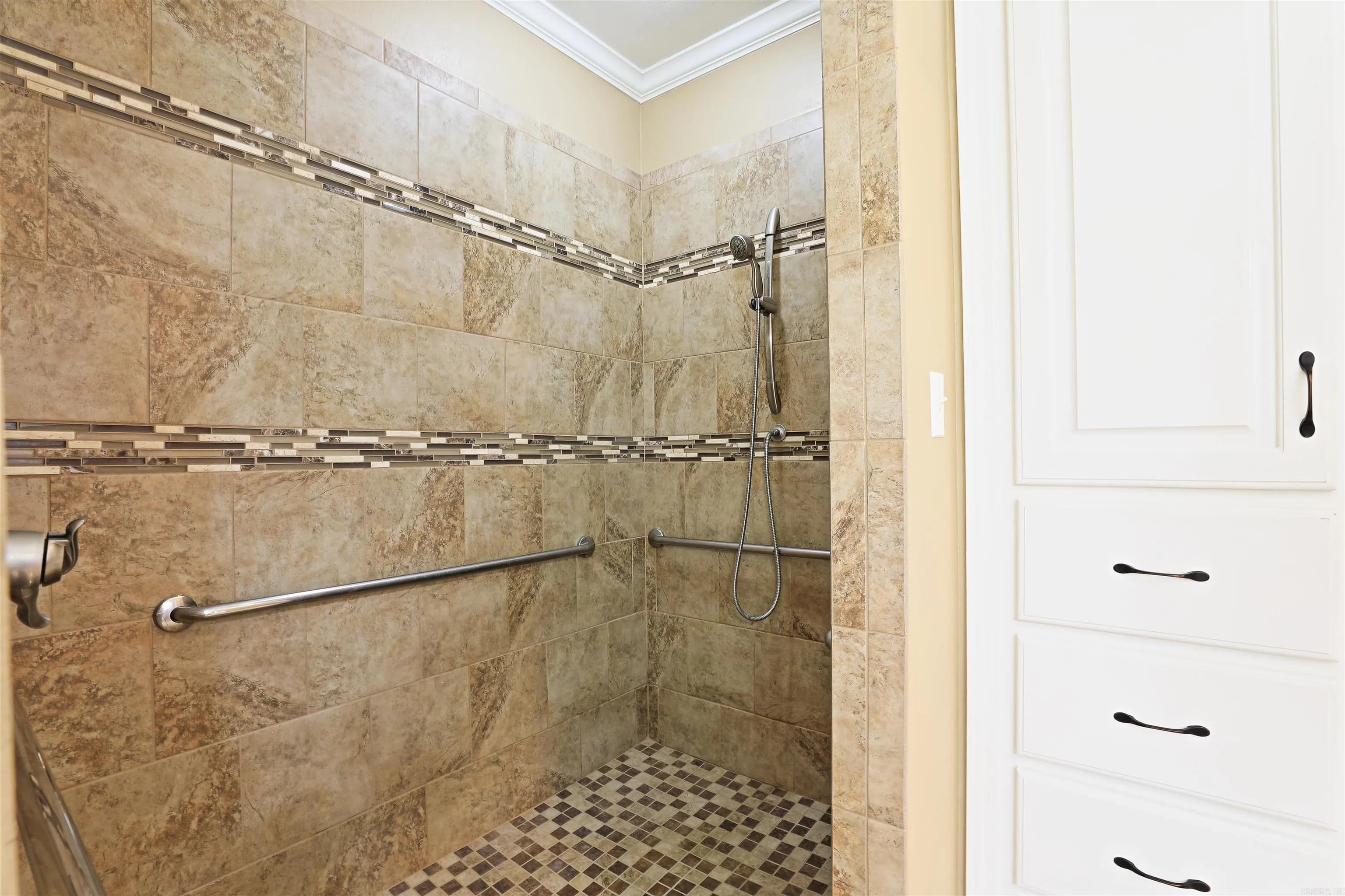 Property at 150  Silverwood cove - Image 20
