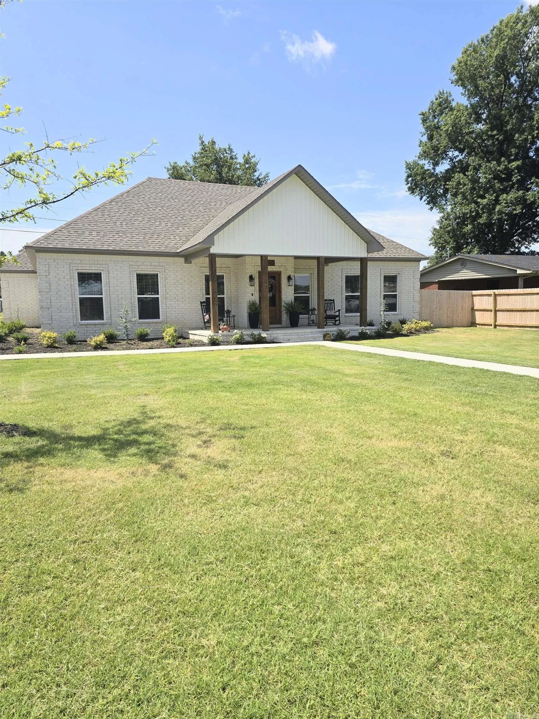 Property at 1025  Bridges ave e - Image 24