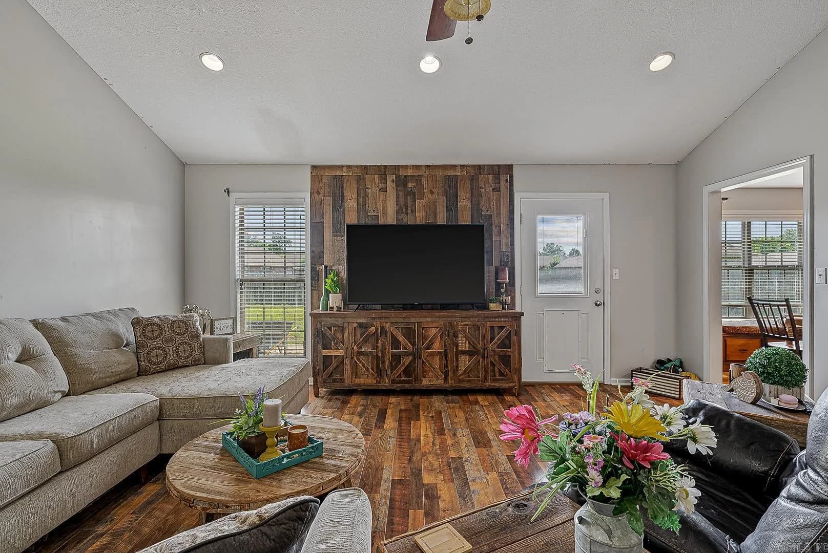 Property at 5007 S 28th st. - Image 7