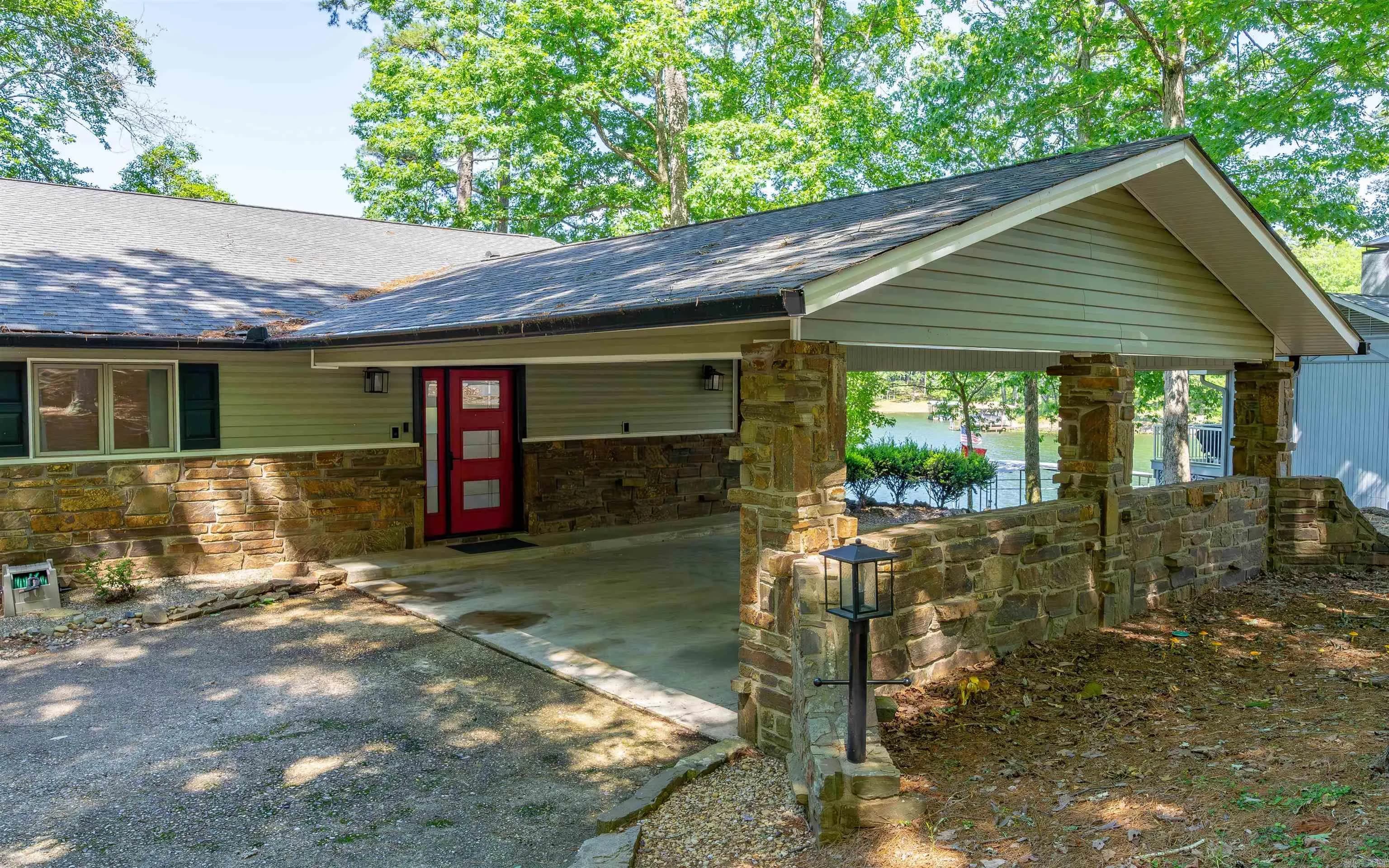 Property at 9  Llana - Image 2