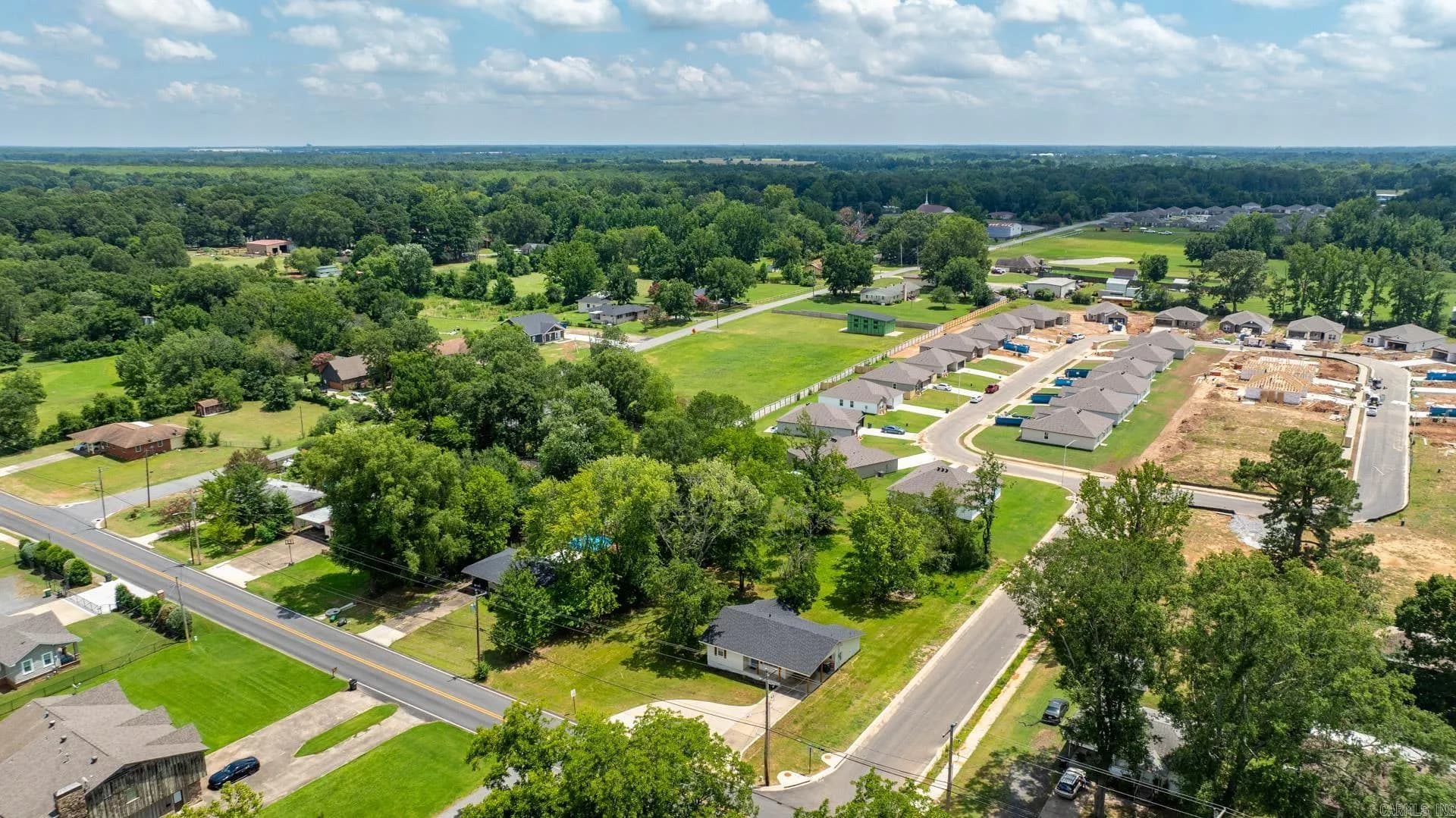 Property at 907  Trammel - Image 9