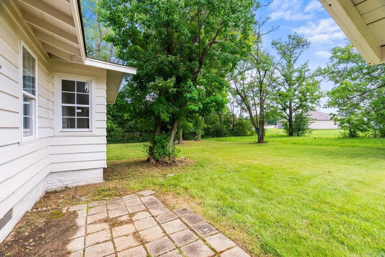 Property at 907  Trammel - Image 30