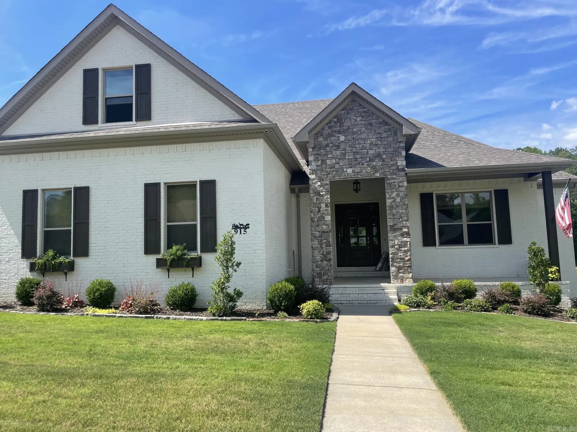 Property at 915  Nature way - Image 1