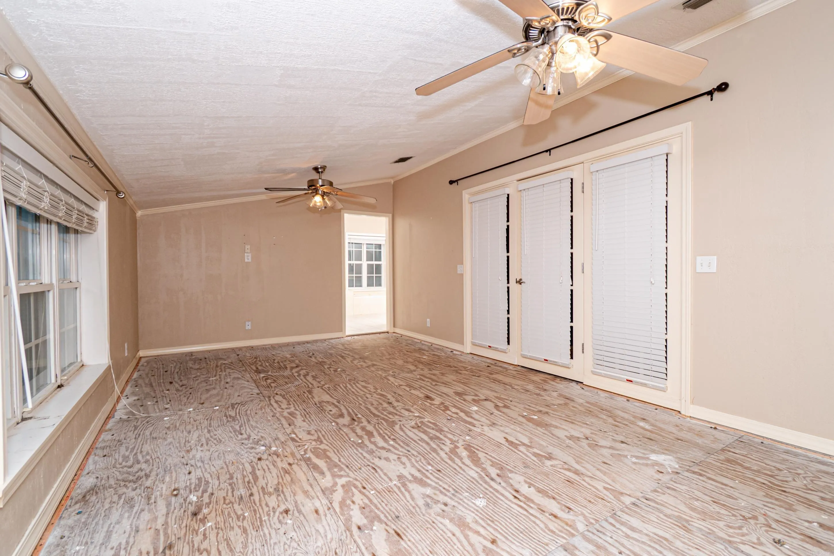 Property at 114  Colony east dr - Image 21