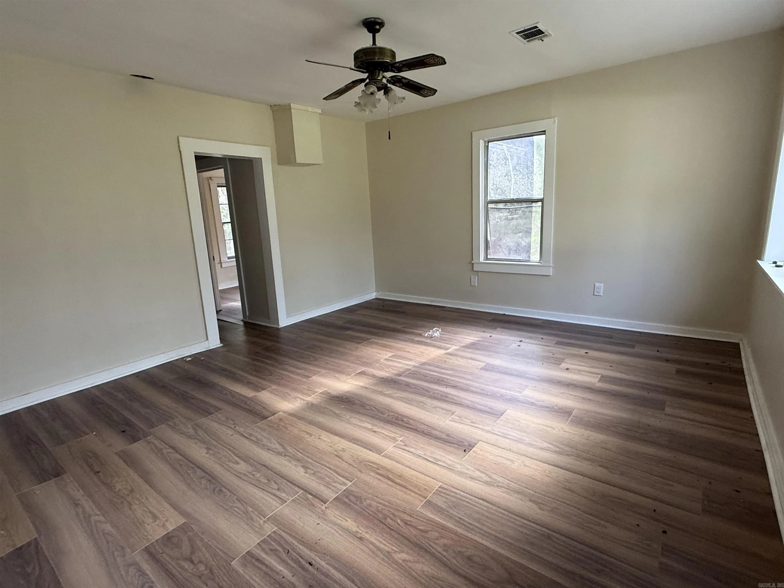 Property at 189  Grant 291020 - Image 3