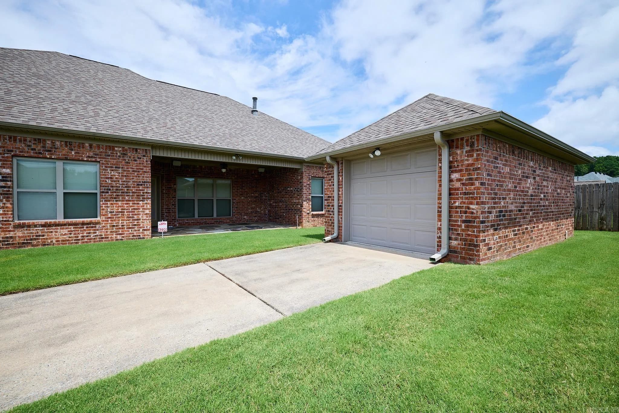 Property at 6220  Pierce manse loop - Image 9